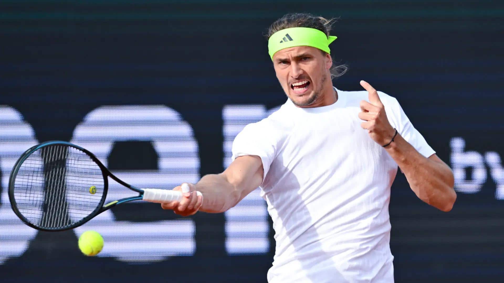 Alexander Zverev Lolos ke Perempat Final French Open Alexander Zverev Lolos ke Perempat Final French Open
