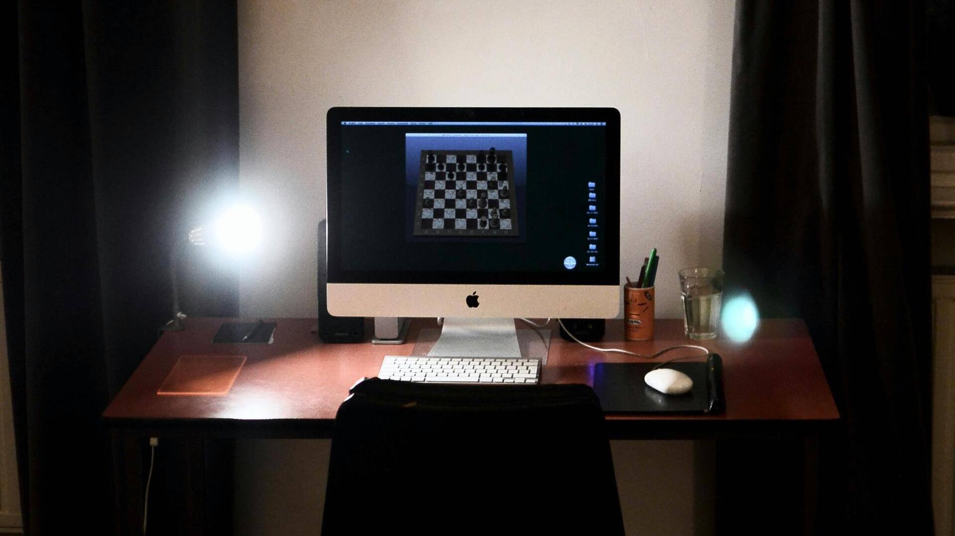 Menelusuri AI dalam Strategi Permainan Catur Daring