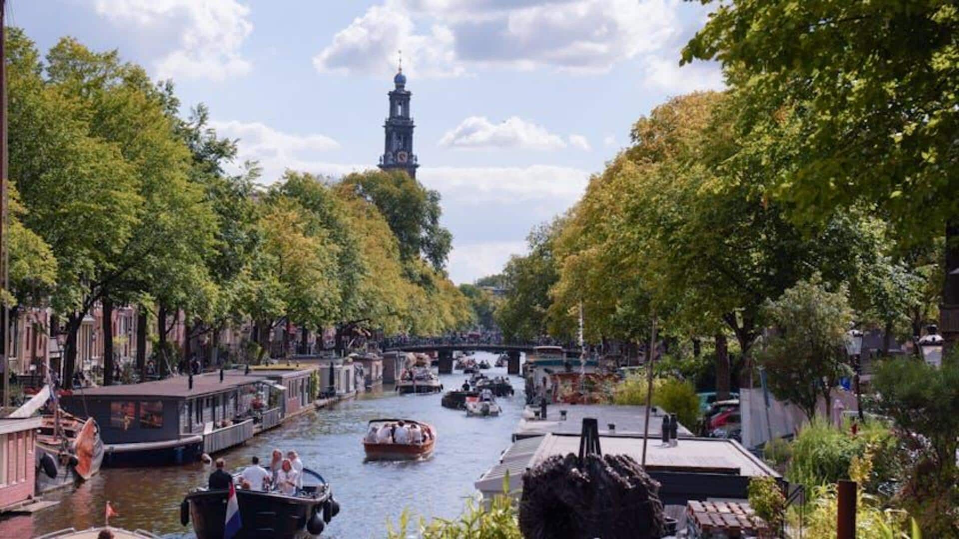 Tempat Piknik Vegetarian di Tepi Kanal Amsterdam