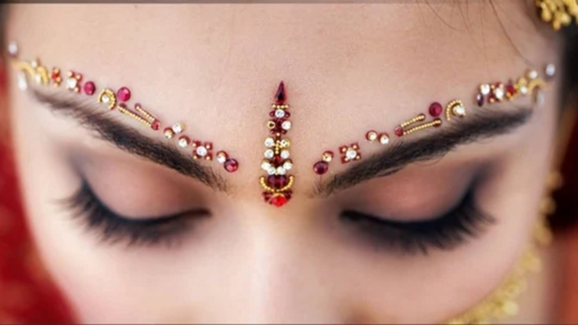 Gaya Bindi yang dipersonalisasi: Tingkatkan setiap pakaian etnik dengan mudah