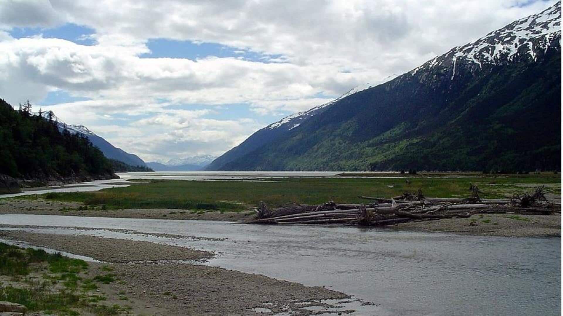 Menjelajahi Jalur Chilkoot antara Alaska dan Kanada