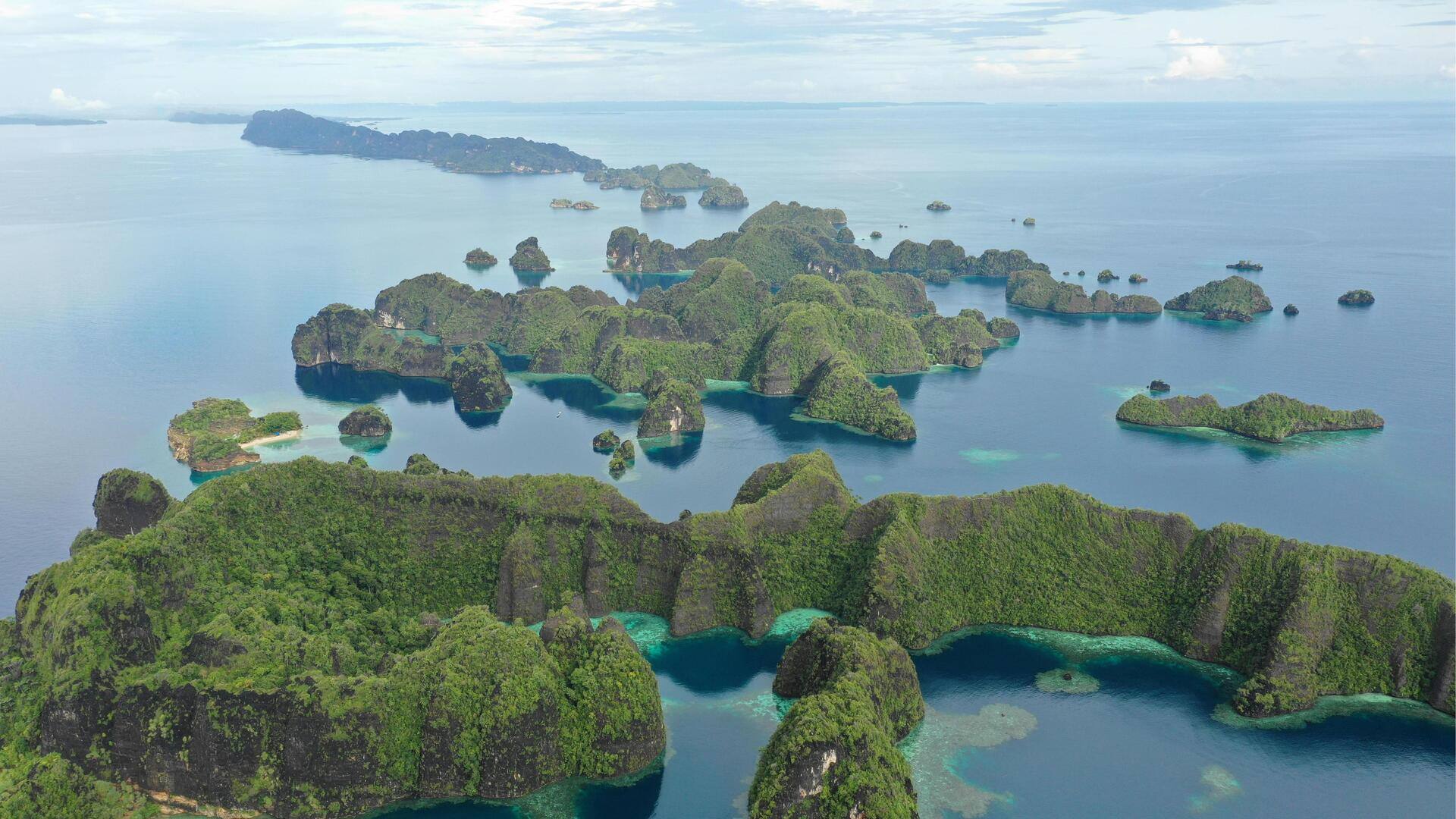 Keindahan Raja Ampat yang Menakjubkan Keindahan Raja Ampat yang Menakjubkan