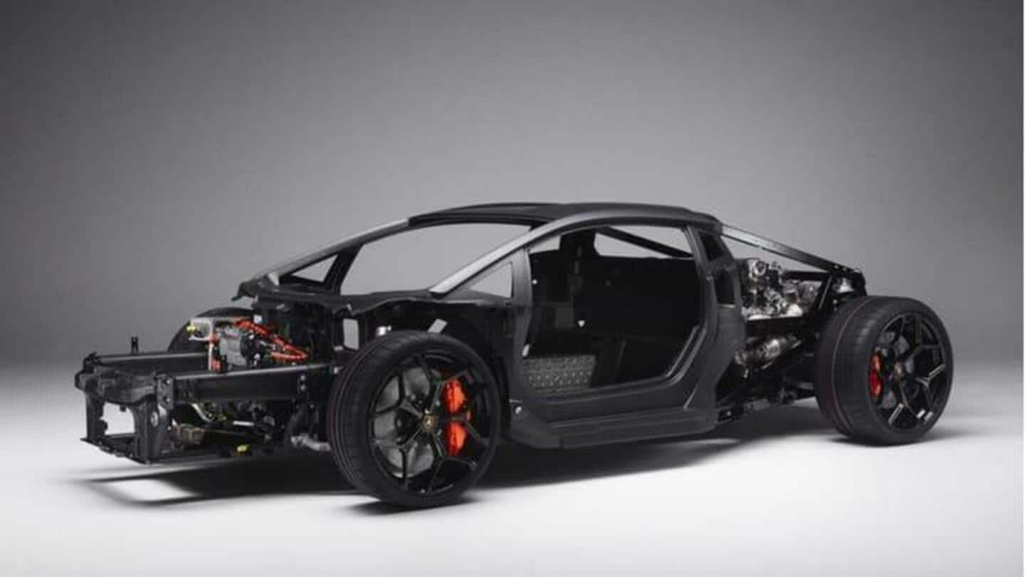 Apa yang spesial dari sasis 'monofuselage' baru Lamborghini untuk mobil PHEV mendatang?