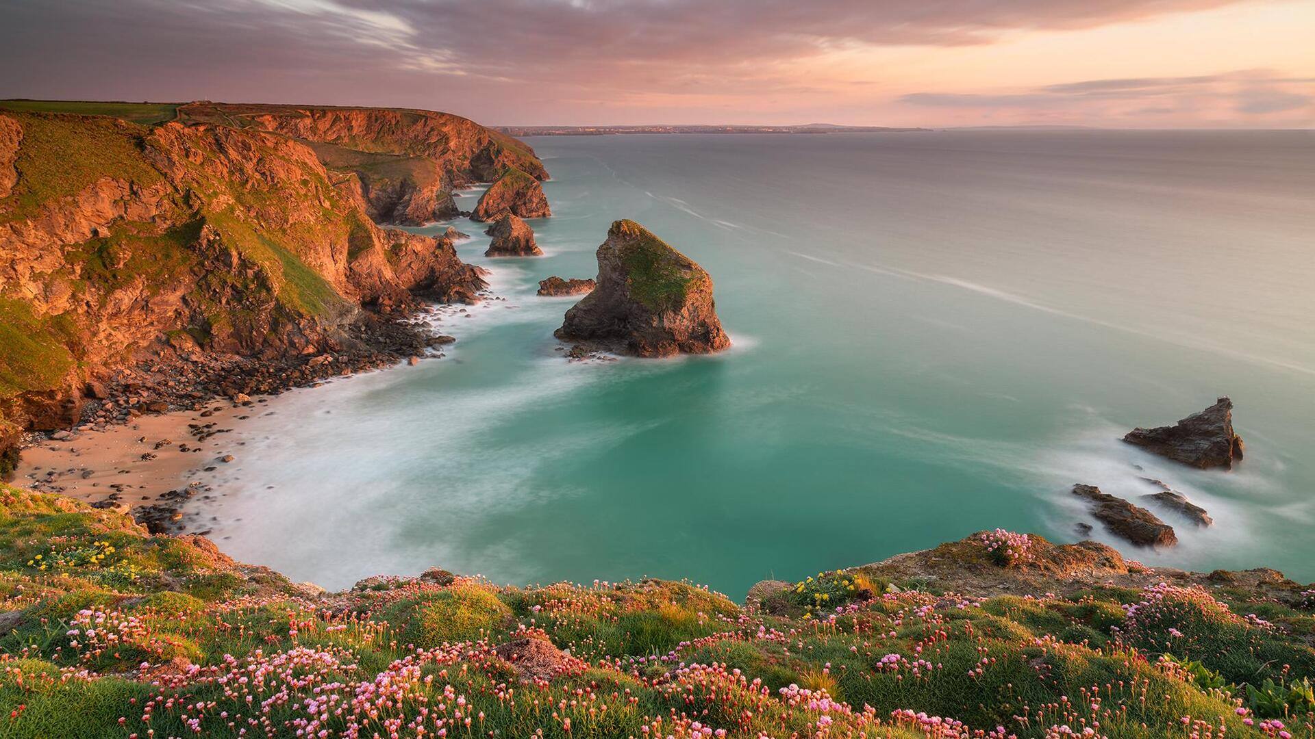 Menangkap Lanskap Magis dengan Filter Kaca Berwarna