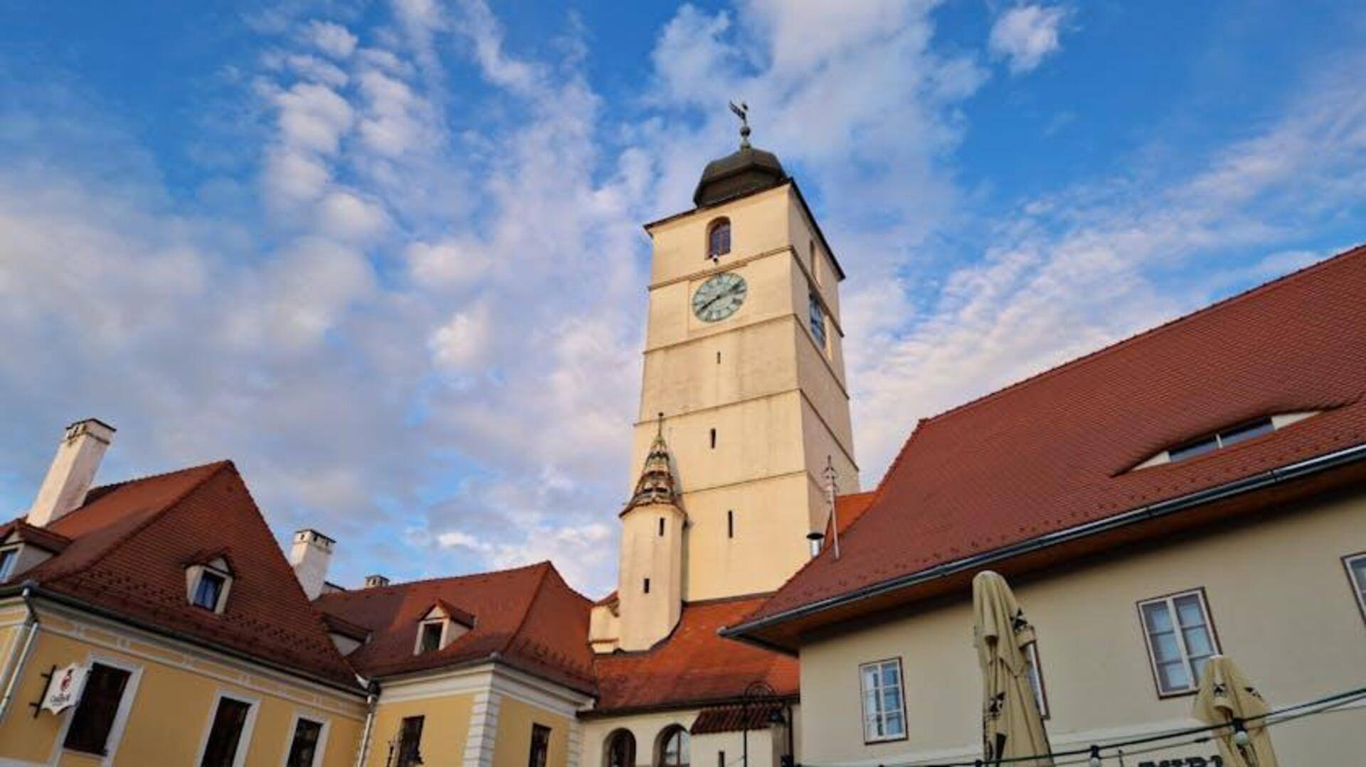 Menjelajahi Keindahan Sibiu, Rumania