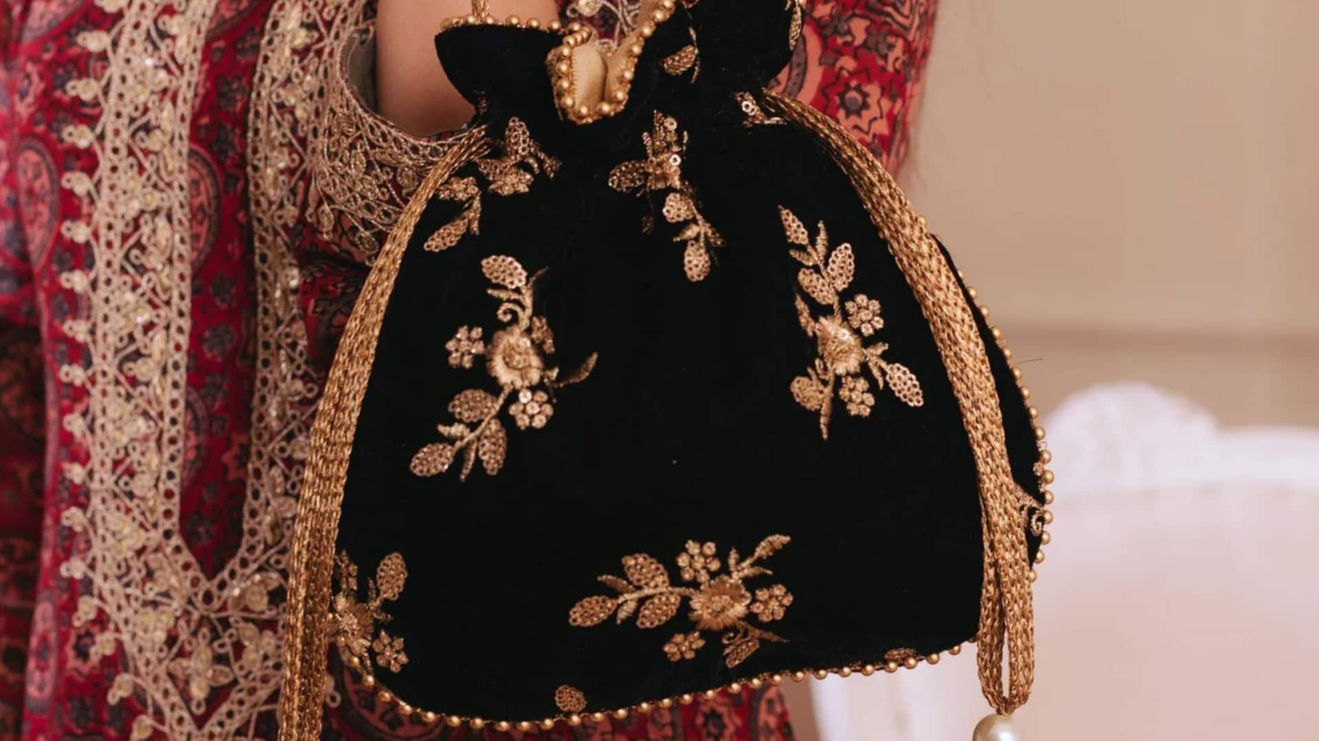 Lima tas potli beludru untuk melengkapi gaya etnik musim dingin