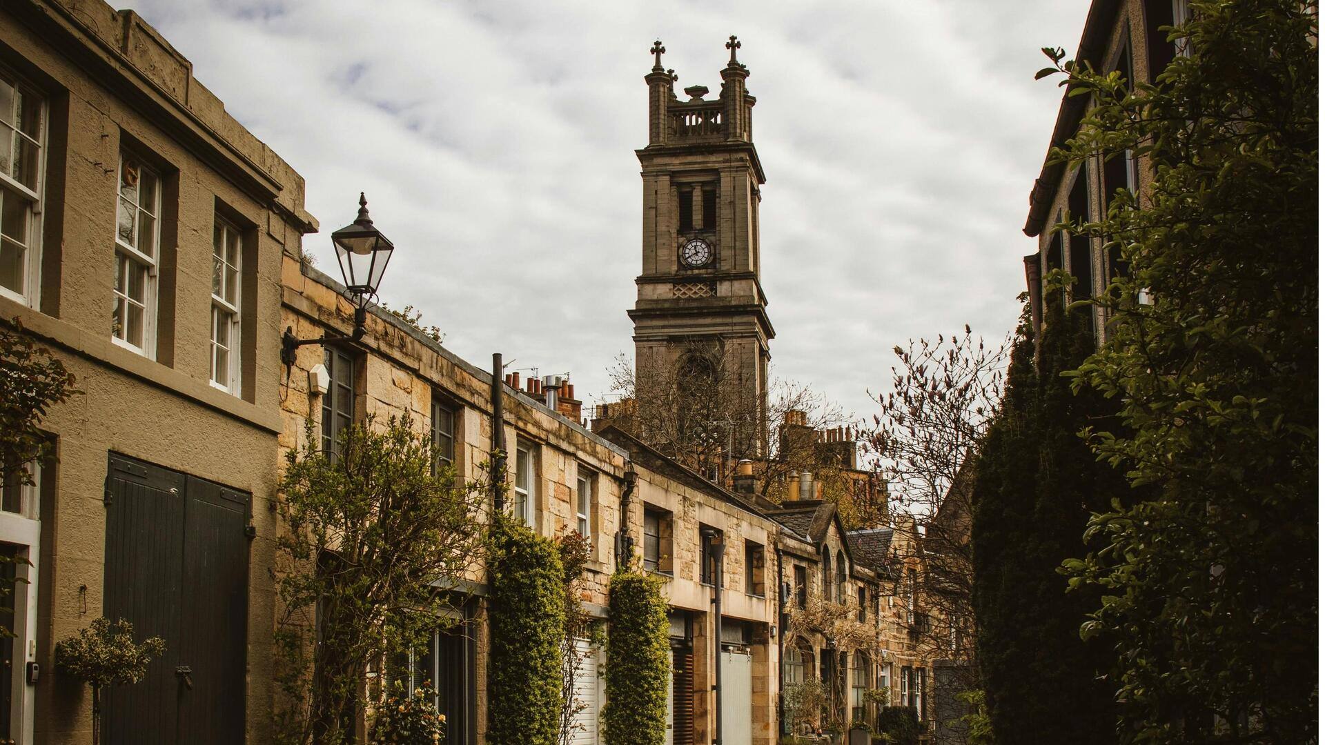 Menjelajahi Jalan Mews di Edinburgh: Lima Tempat Menarik untuk Berjalan
