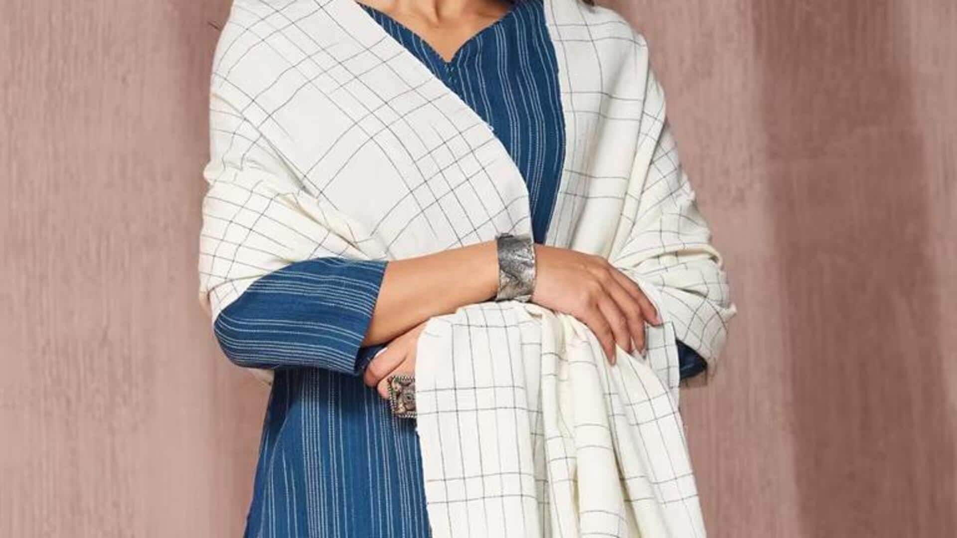 Syal tenun tangan: Aksesori musim semi esensial di India