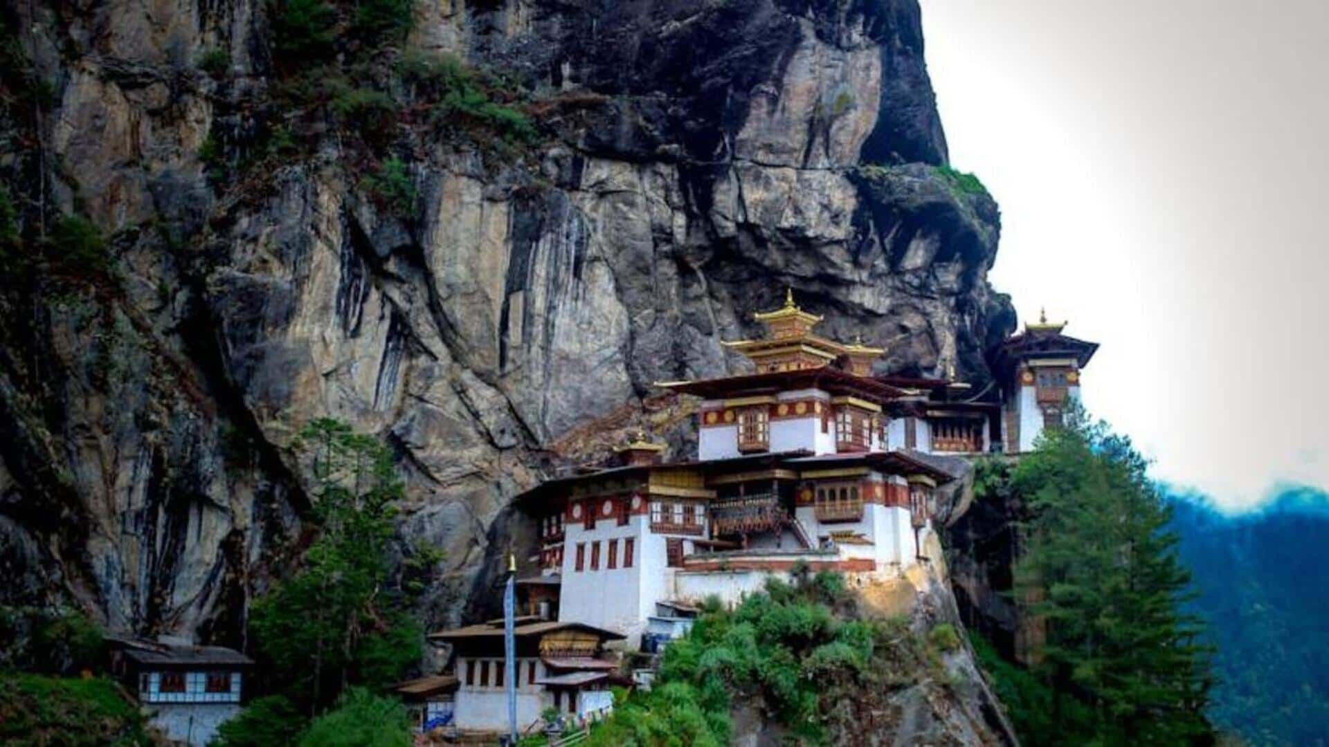 Mulailah perjalanan di jalur pegunungan suci Bhutan untuk mendapatkan pengalaman unik 
