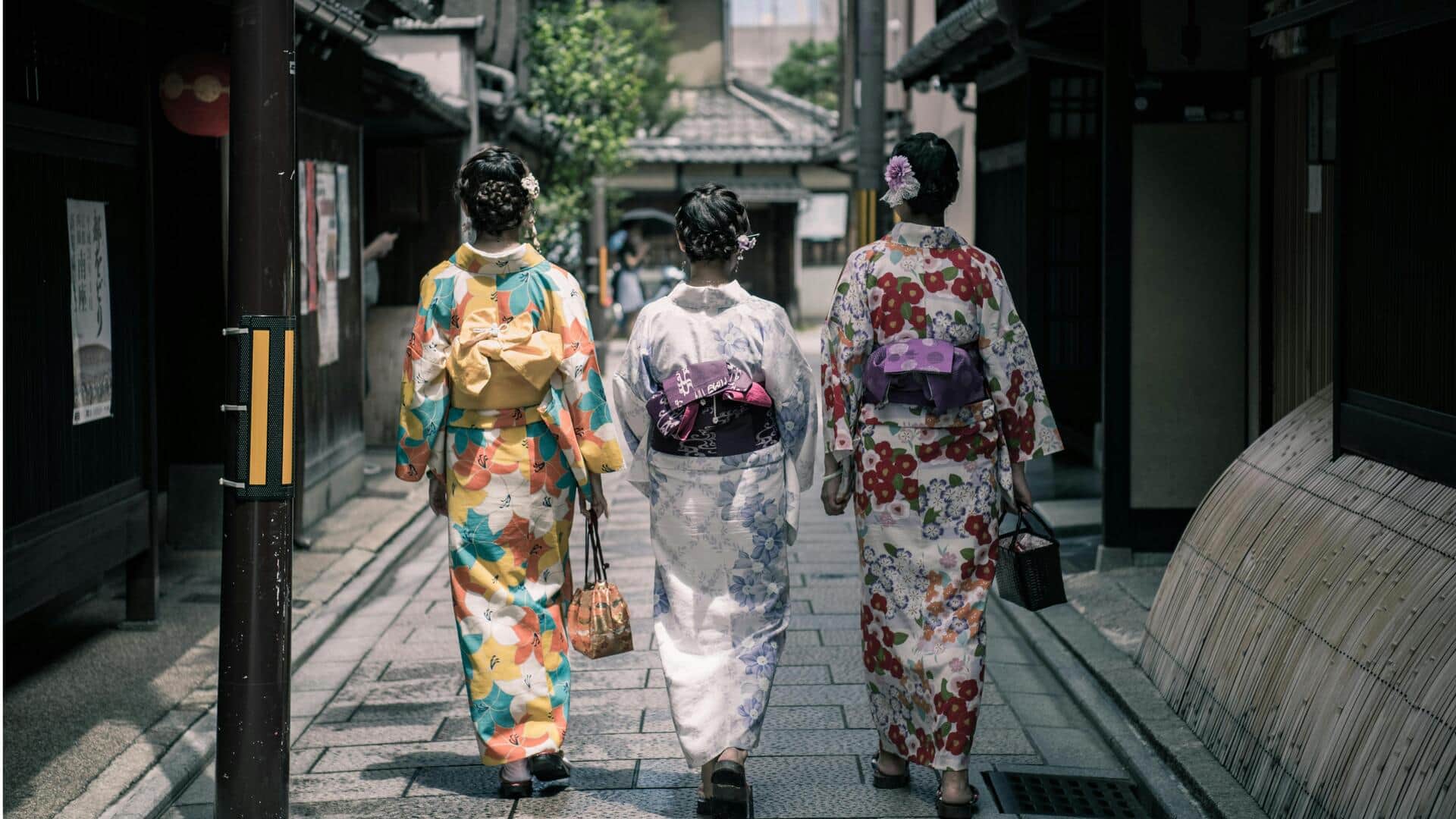 Menemukan Warisan Artistik di Desa Abadi Kyoto