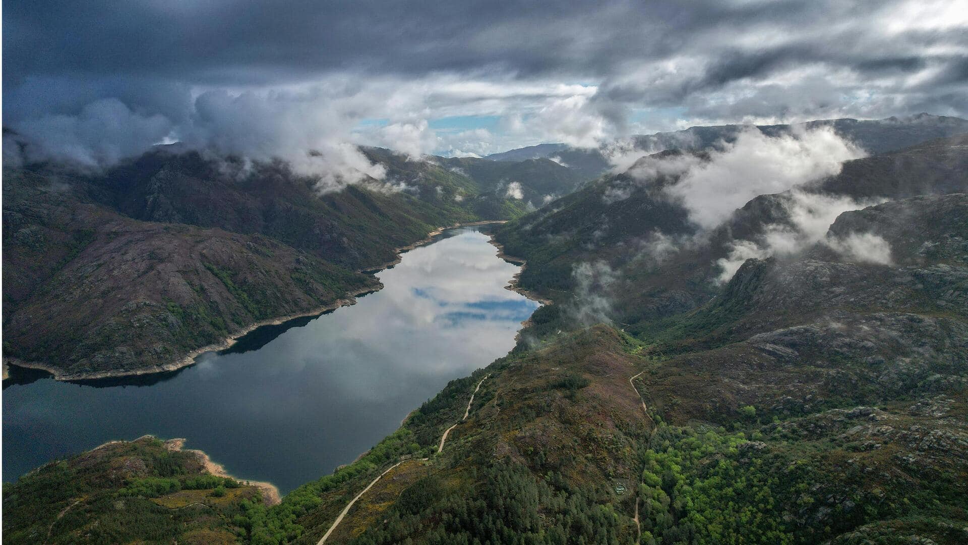 Menjelajahi Peneda-Geres: Keajaiban Tersembunyi Portugal