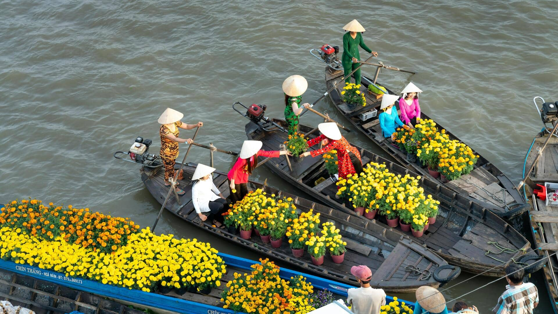 Menjelajahi Pasar Terapung Cai Be, Vietnam