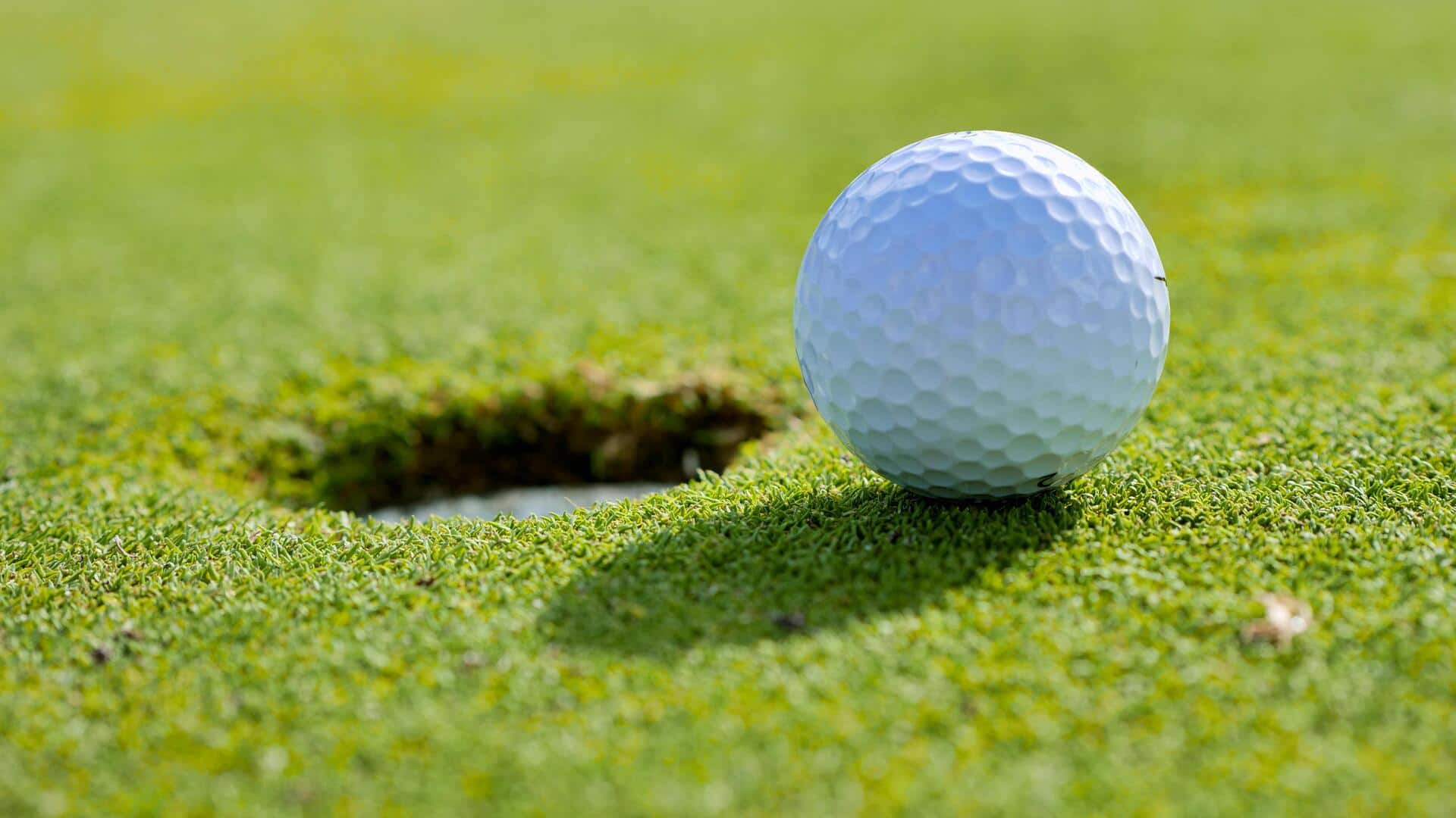 Apakah cekungan bola golf dirancang secara ilmiah untuk presisi? Apakah cekungan bola golf dirancang secara ilmiah untuk presisi?
