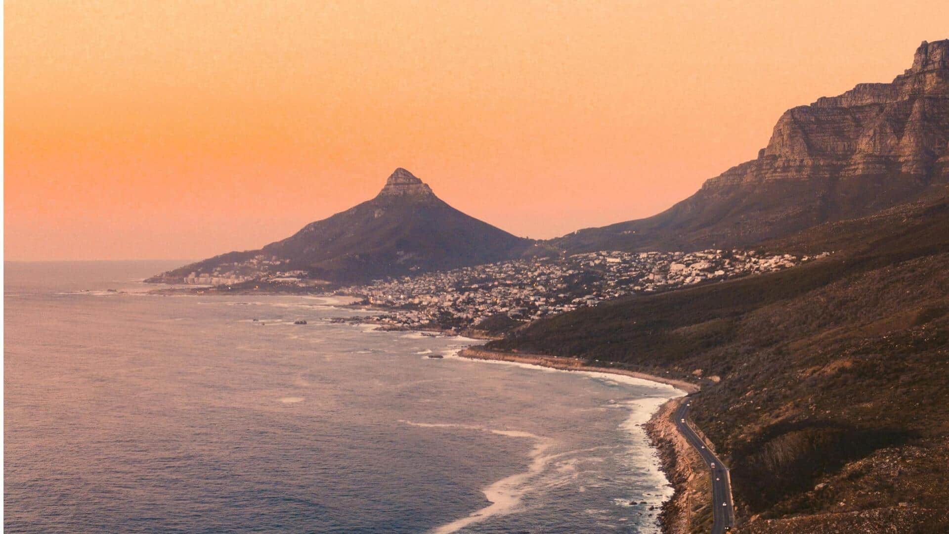 Menikmati Pemandangan Matahari Terbenam di Cape Town