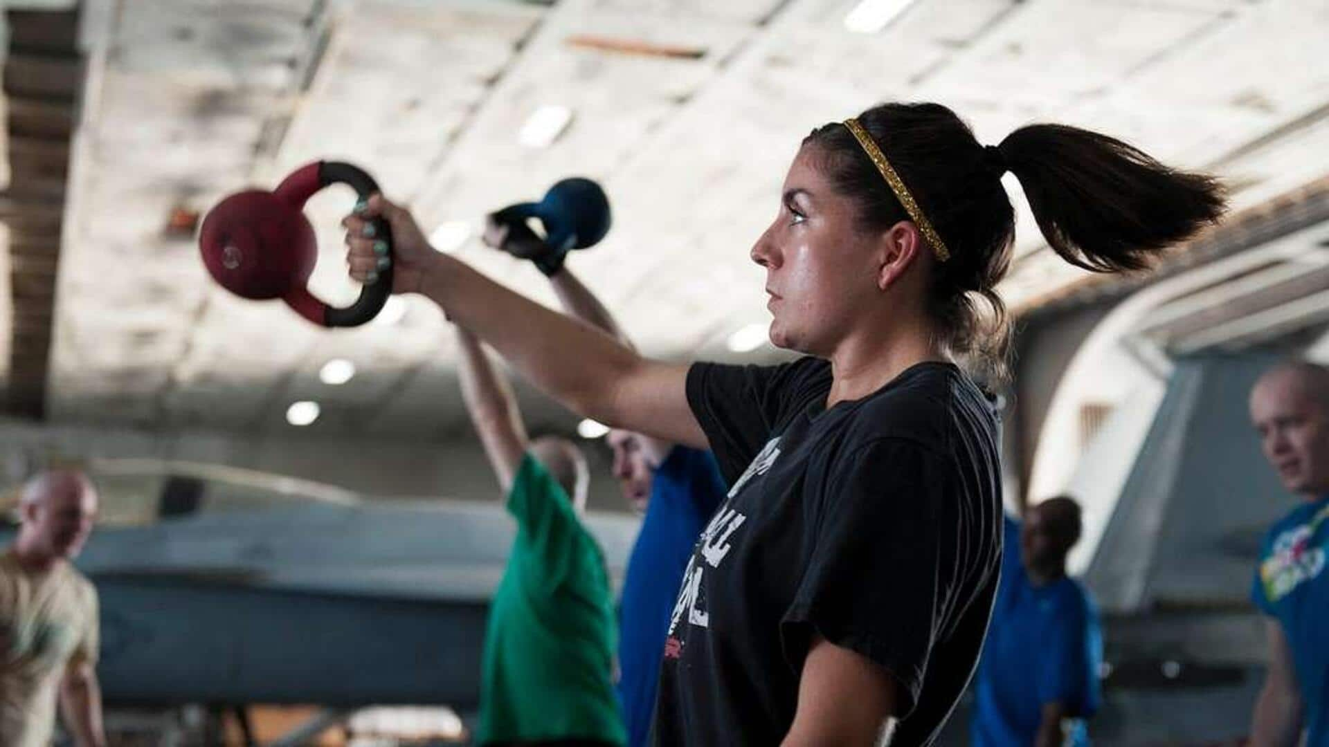 Membangun daya ledak otot dengan Kettlebell Swings