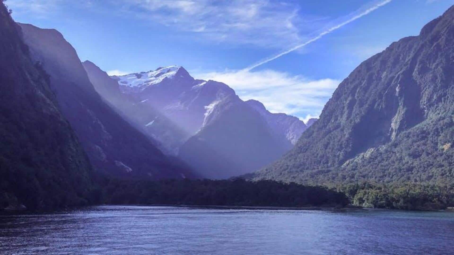 Menjelajahi Fjord Selandia Baru yang Menakjubkan untuk Ketentraman