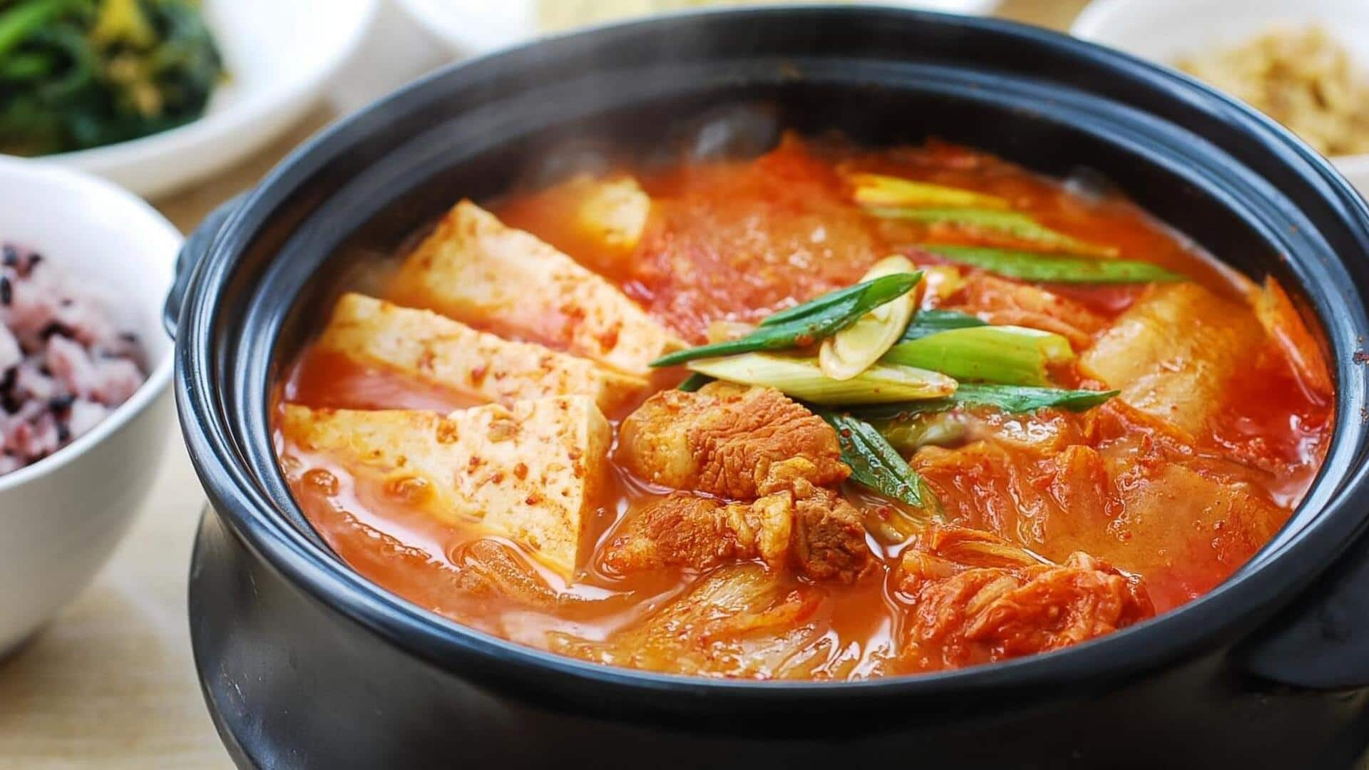 Coba resep kimchi jjigae Korea ini