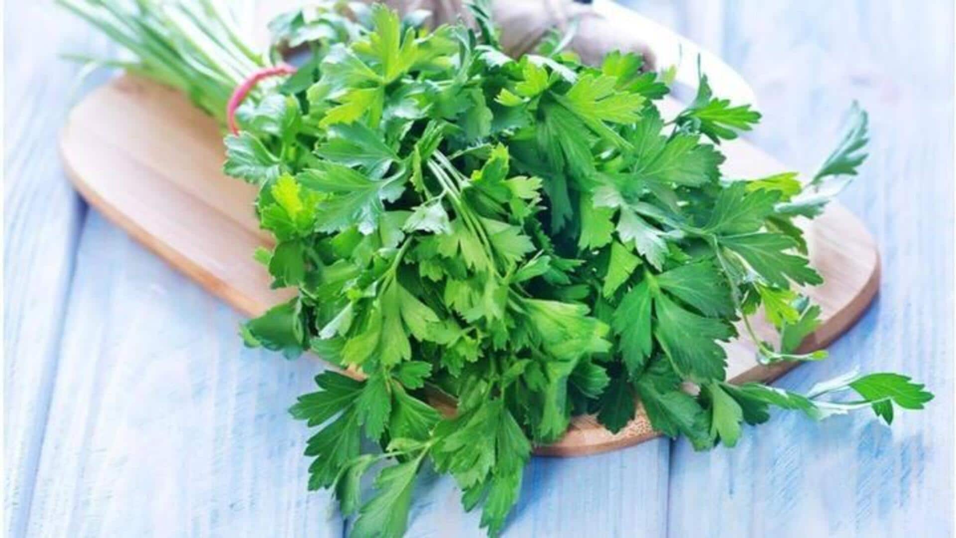 Peterseli: Beberapa manfaat kesehatan dari herba kuat ini
