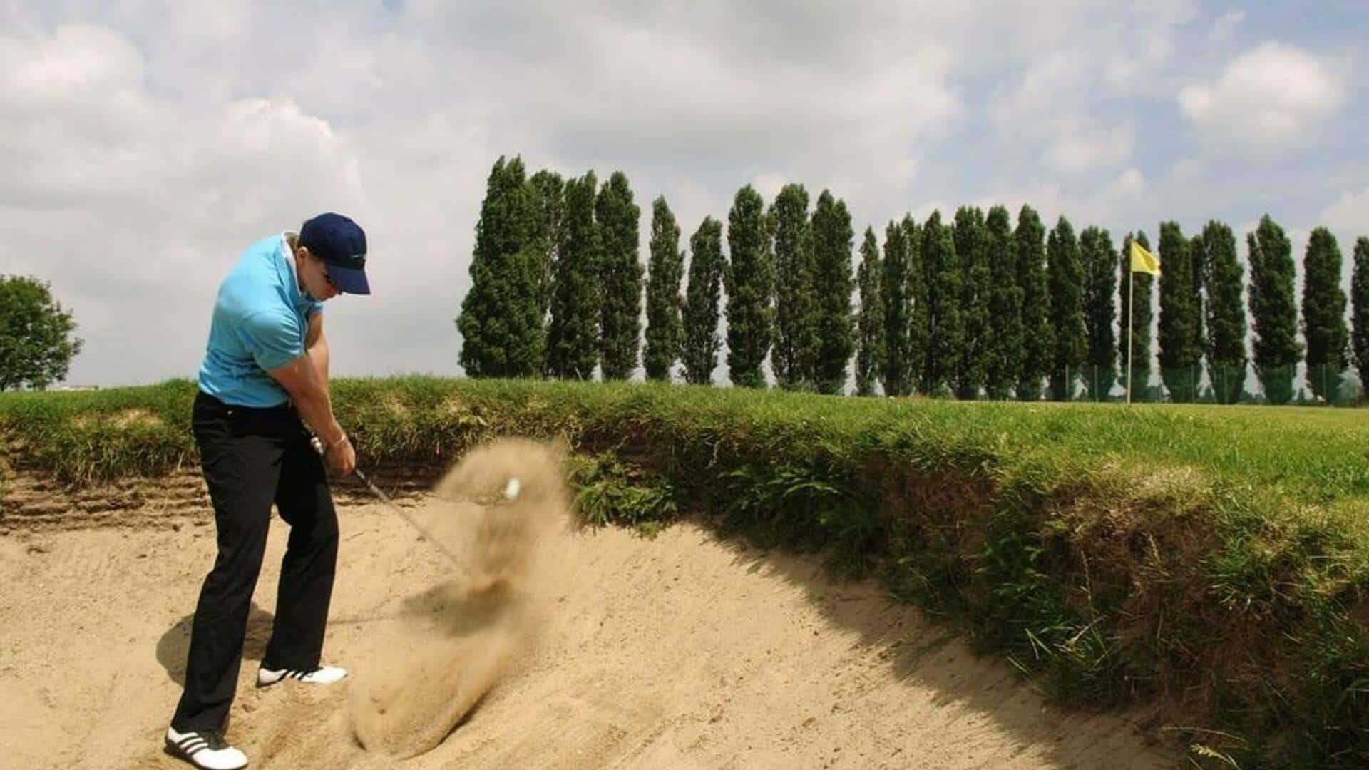 Mengapa lapangan golf memiliki bunker pasir?