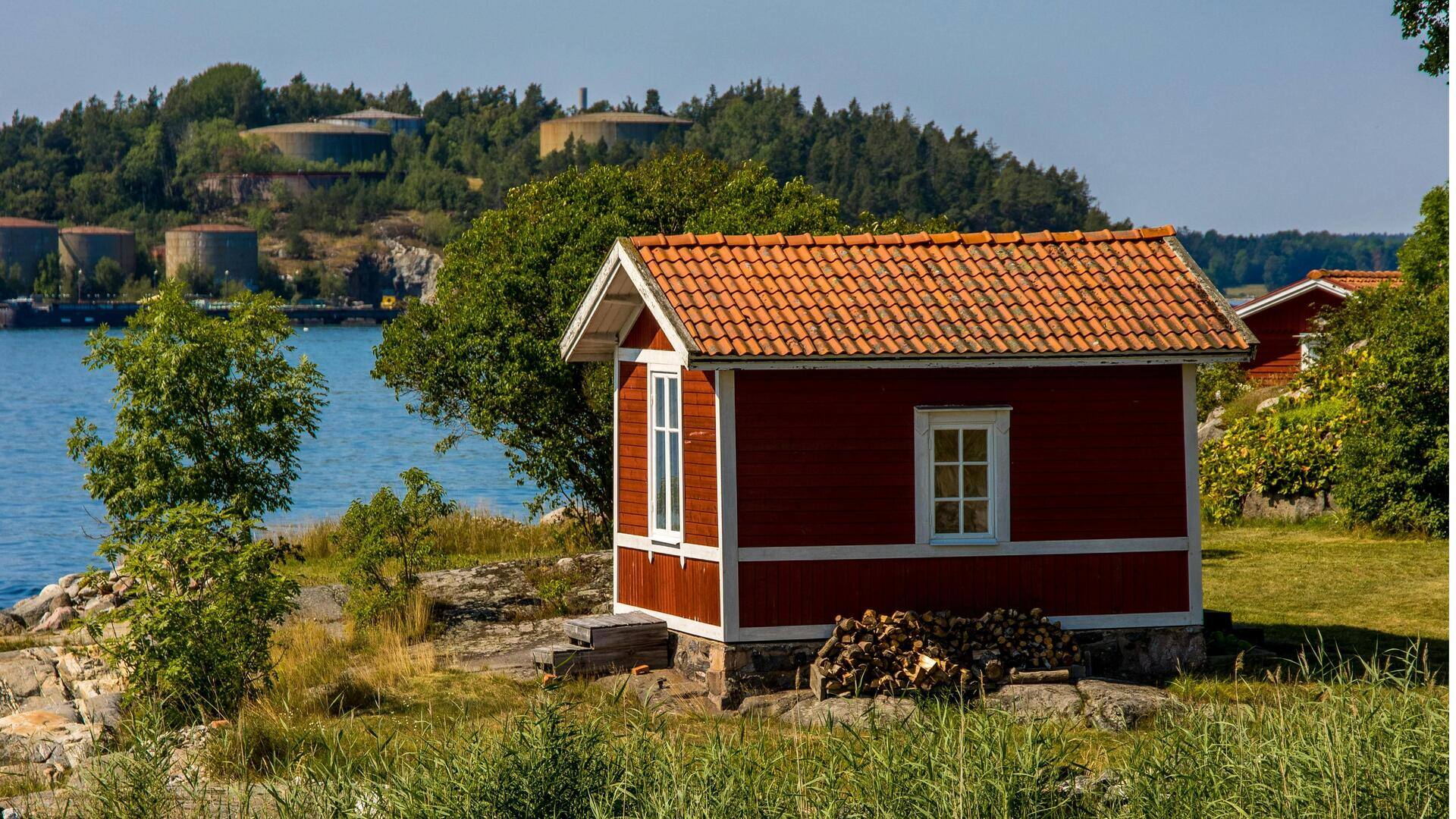 Menjelajahi Pulau-Pulau Tersembunyi di Stockholm untuk Pelarian Pesisir yang Tenang