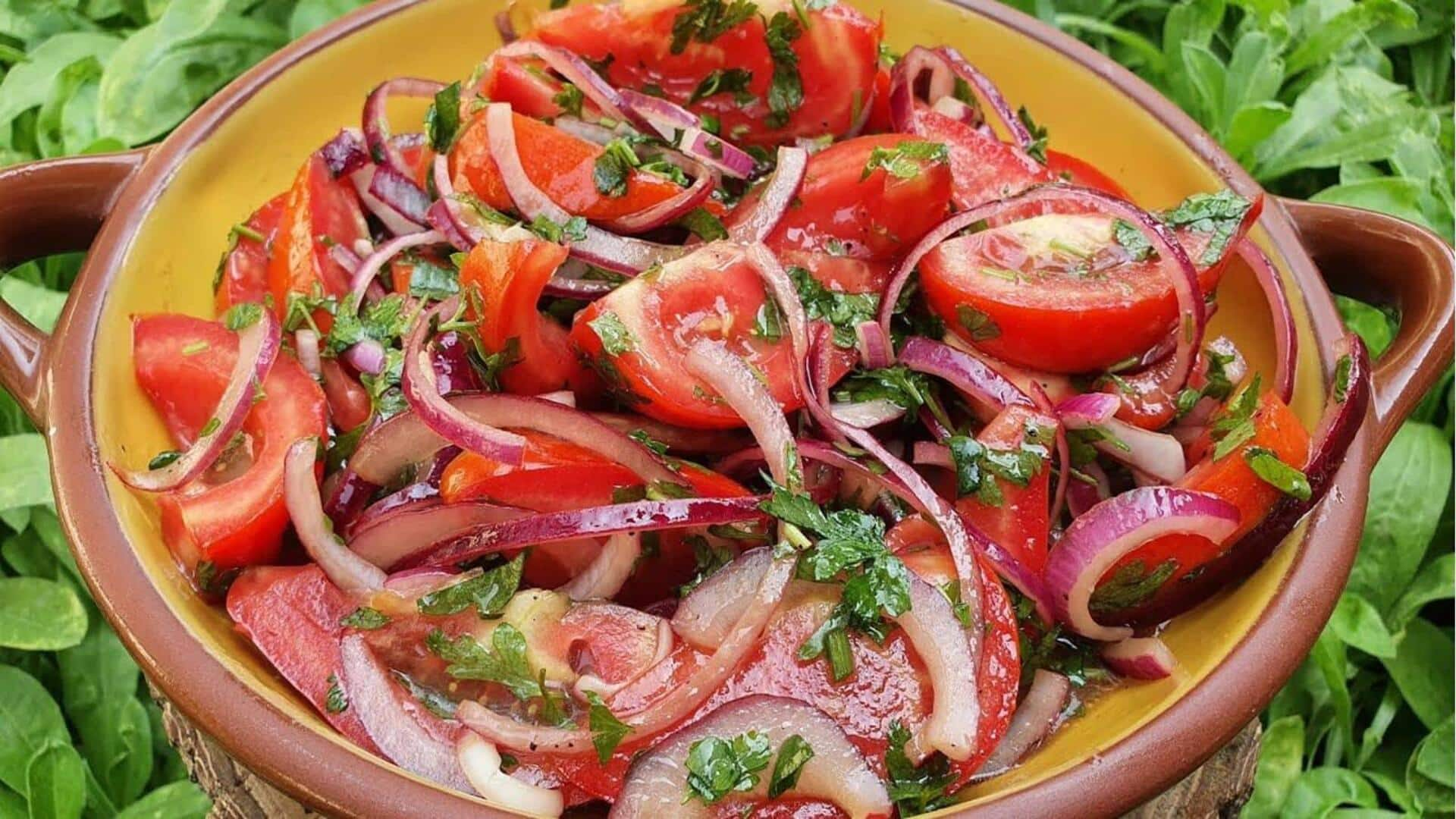 Menyempurnakan salad delima Azerbaijan: Resep langkah demi langkah