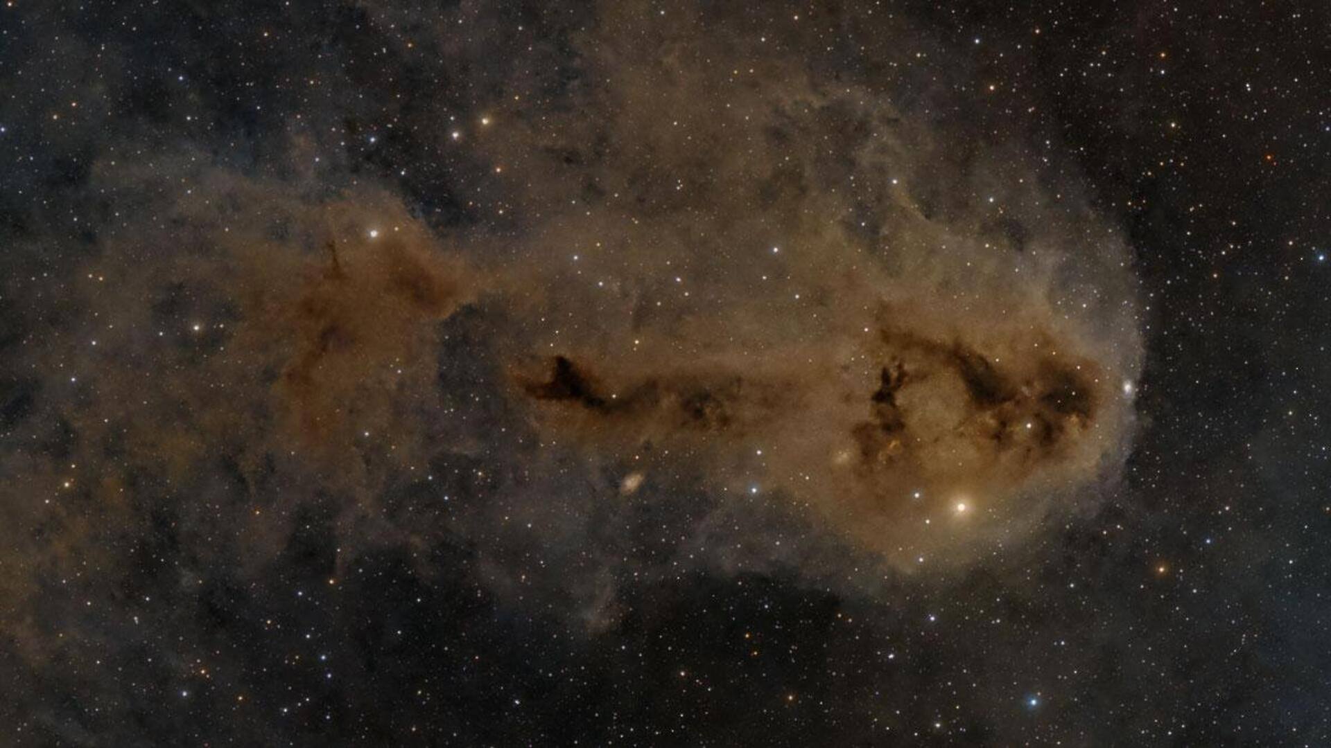 Lima Fakta Mengejutkan tentang Objek Tersegelap di Alam Semesta