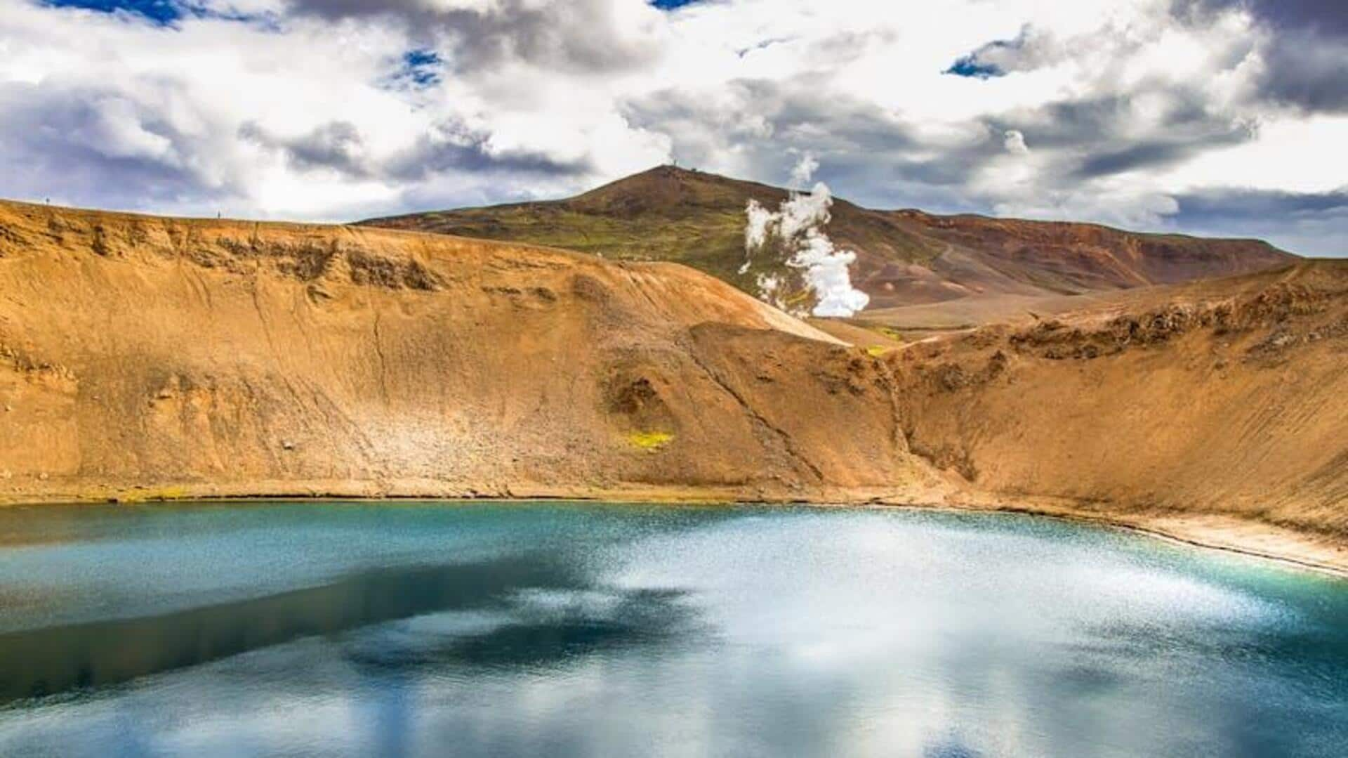 Menjelajahi Keindahan Krafla, Islandia yang Memukau