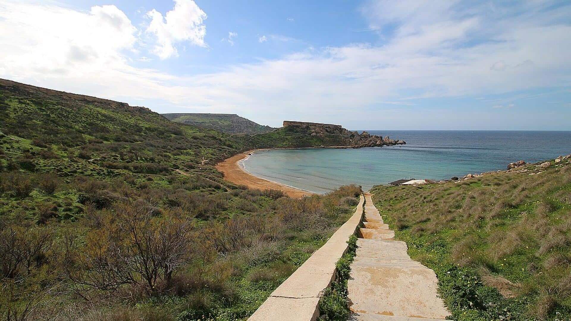 Menyusuri Keelokan Garis Pantai Malta