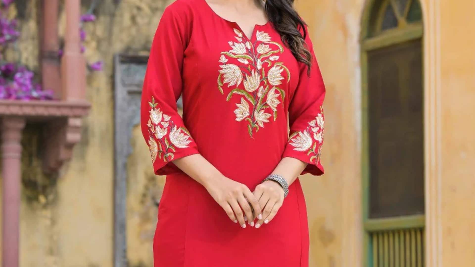 Detail bordir meningkatkan pernyataan fesyen festival India