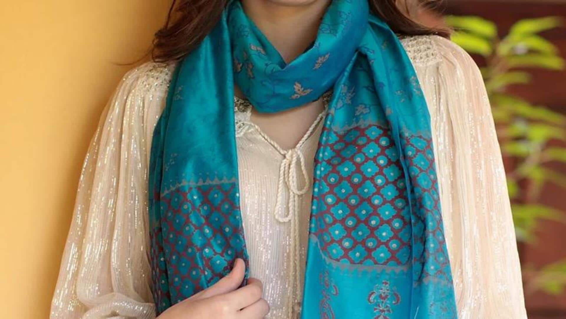 Selendang India modern dalam mode etnik