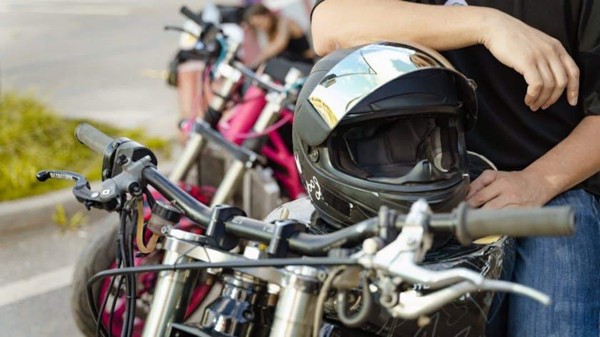 Trik Pembersihan Helm Motor yang Wajib Diketahui