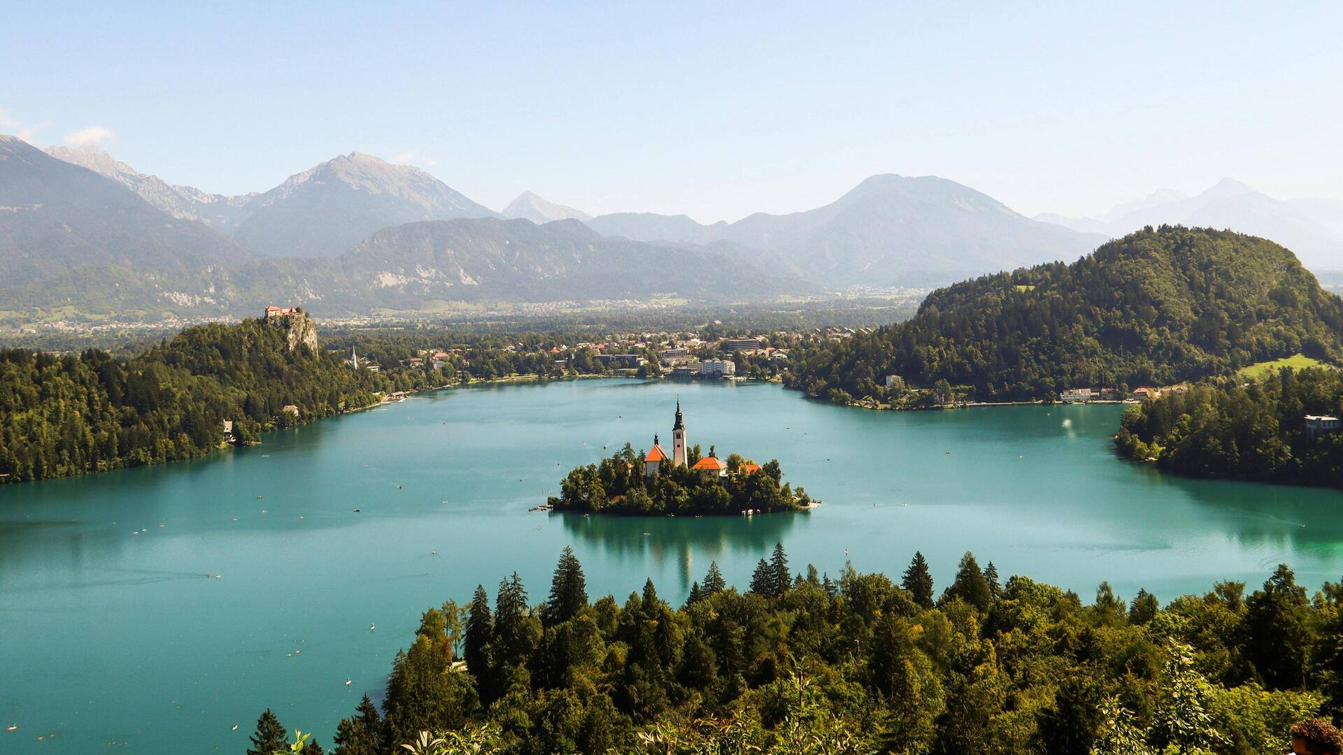 Jelajahi Danau Indah Slovenia dengan Balon Udara
