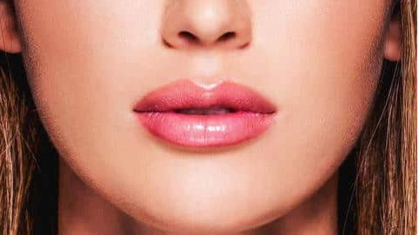 5 cara alami mencerahkan warna bibir