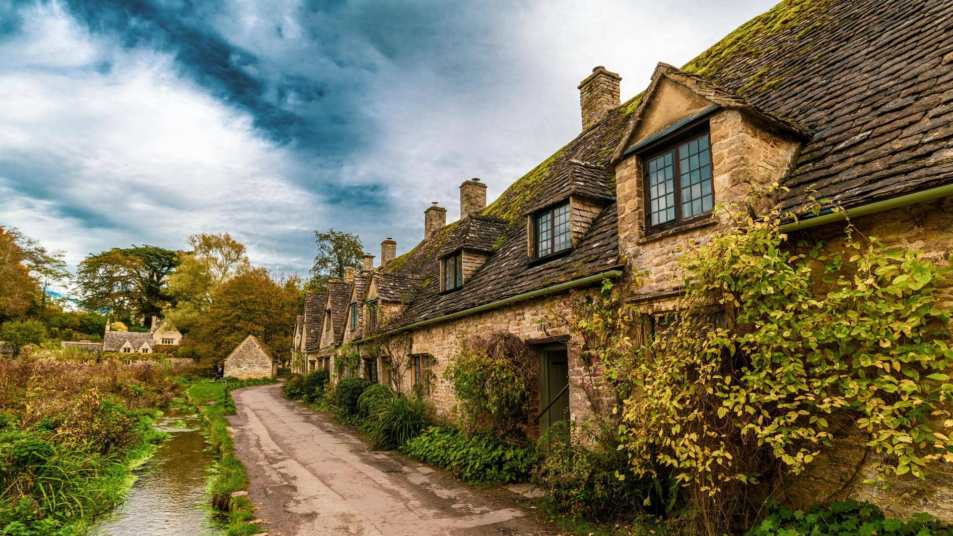 Petualangan Desa Menawan di Cotswolds, Inggris