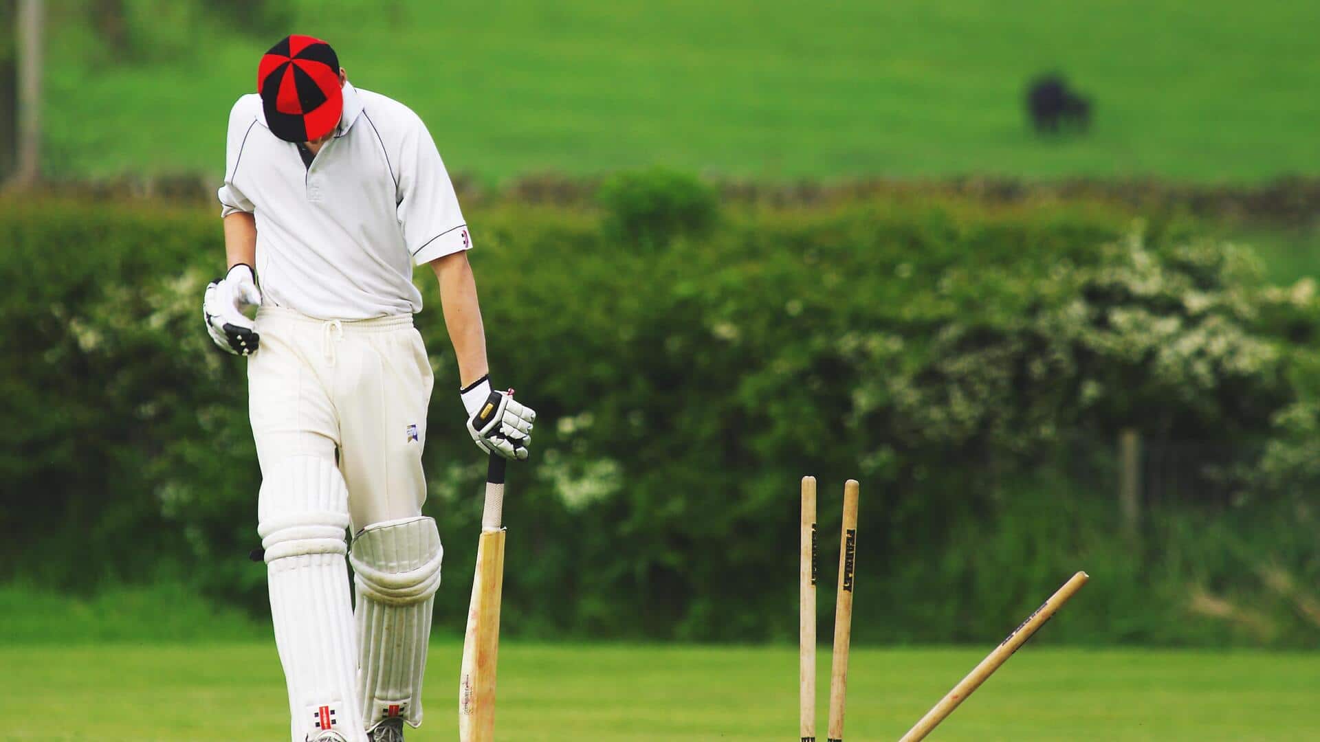 Mengapa topi menjadi aksesori penting dalam pertandingan kriket vintage?