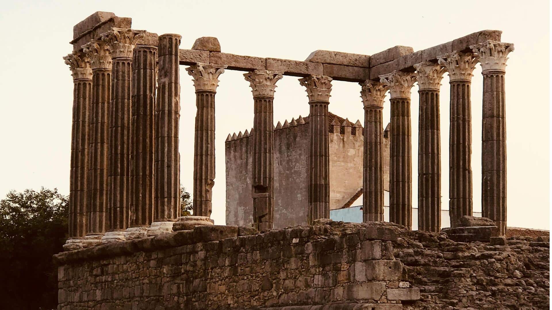 Situs Bersejarah yang Wajib Dikunjungi di Evora, Portugal