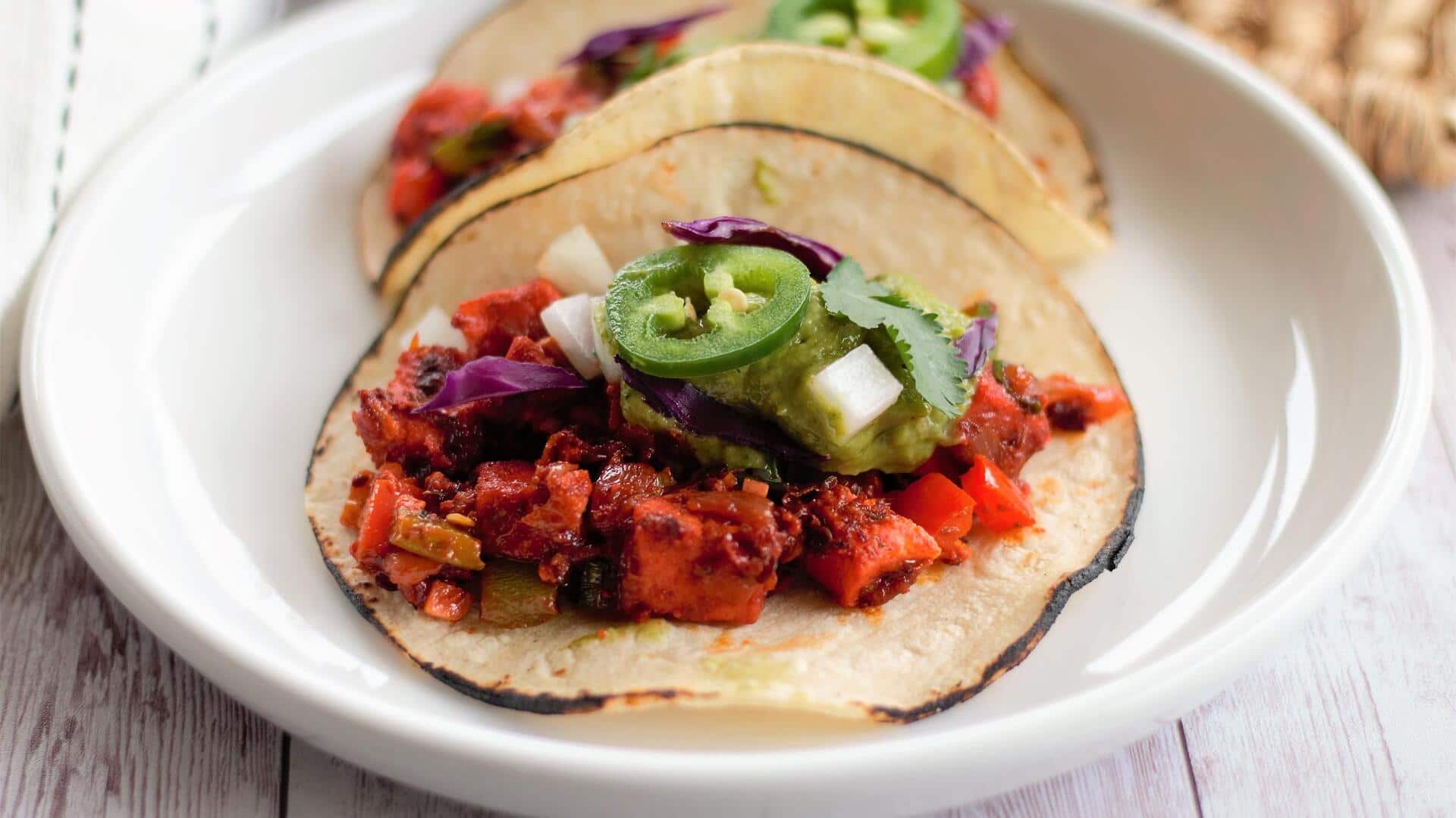 Lima Isian Taco Fusion dari Kuliner Jalanan India