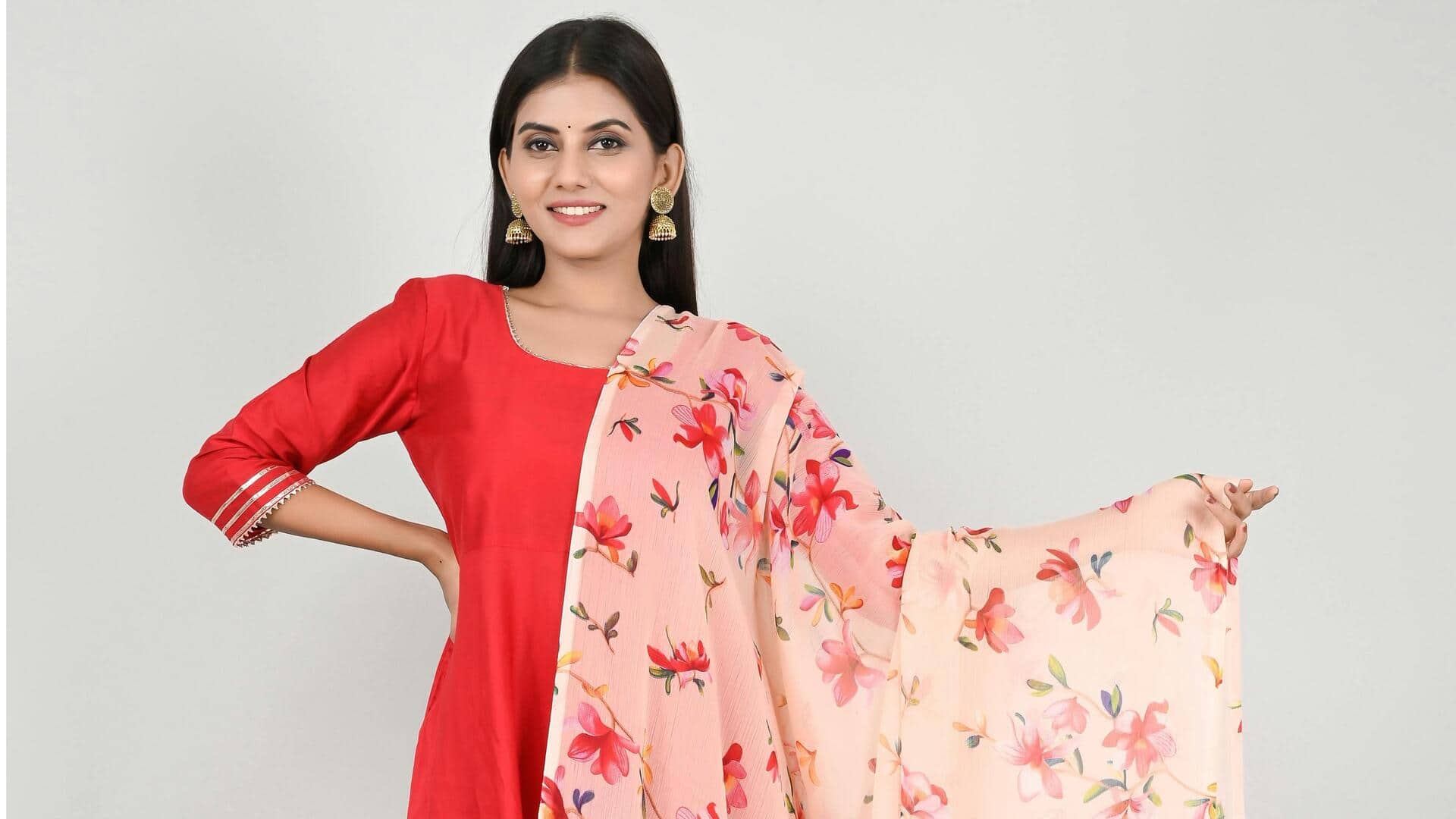 Gaya draping dupatta untuk penampilan perayaan