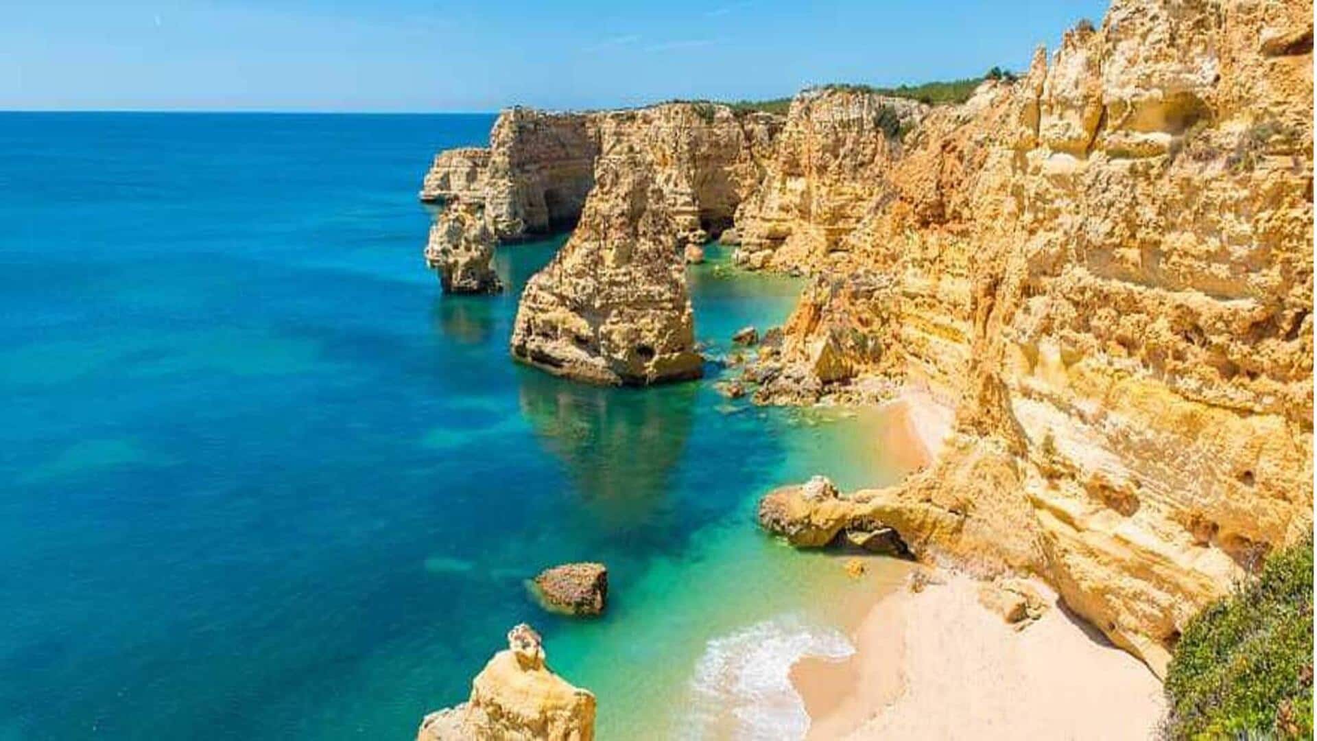 Rasakan kemegahan tepi laut Portugal dengan pesona pesisir Algarve