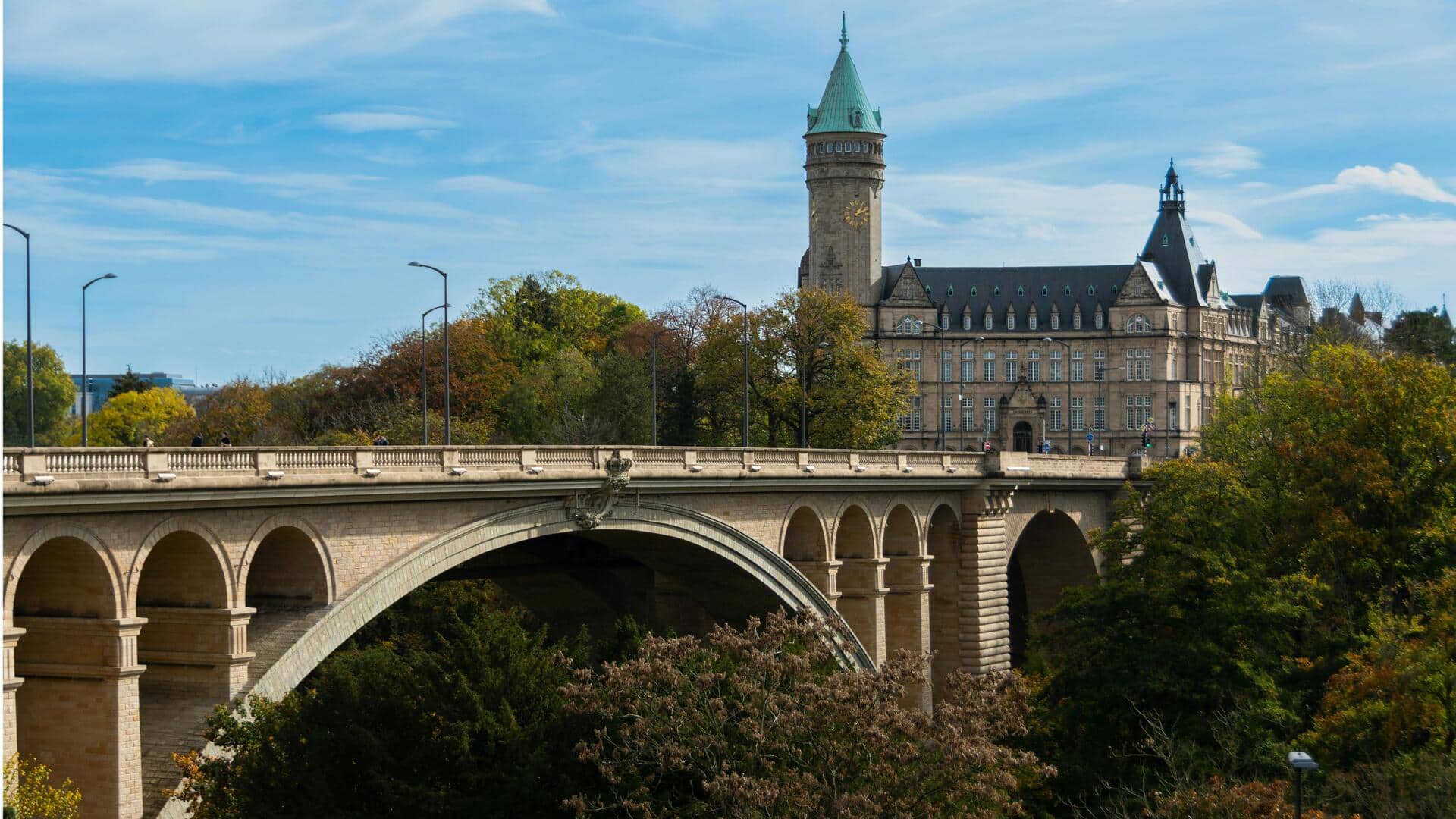 Taman Umum Terbaik di Luksemburg untuk Piknik