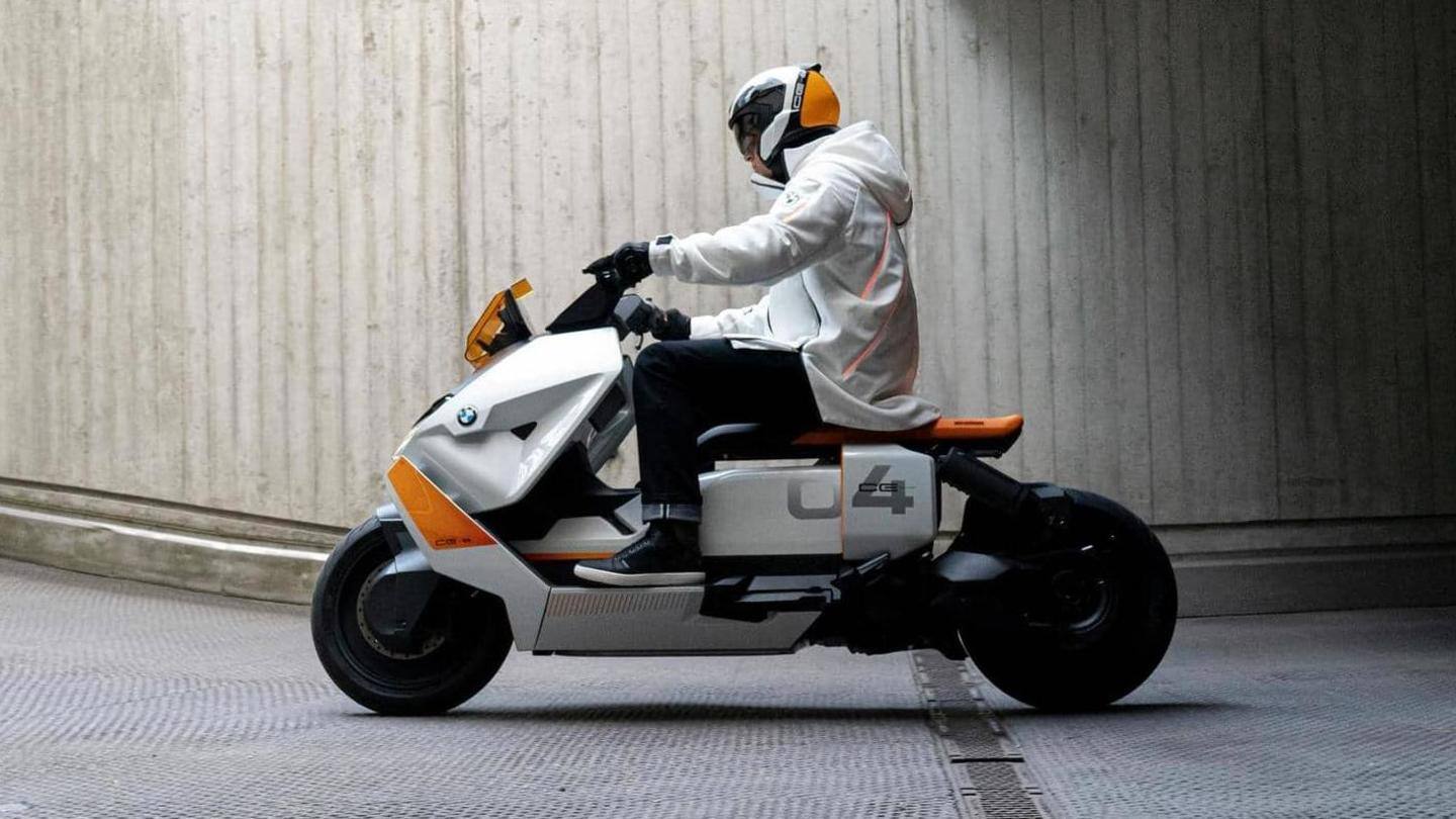 E-skuter BMW Motorrad CE 04 yang siap produksi kedapatan sedang uji coba