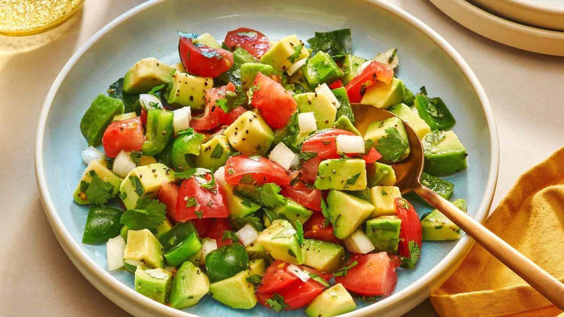 Nikmati Sensasi Rasa yang Berbeda dari Salad Alpukat India