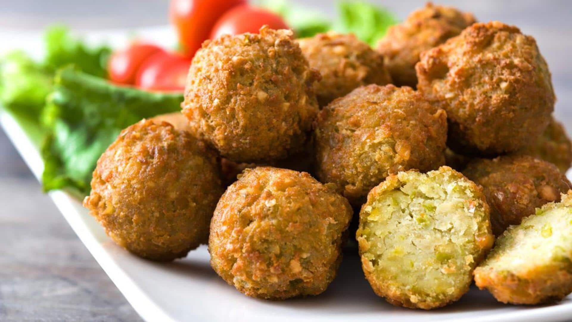 Panduan Praktis Dalam Menghidangkan Falafel Timur Tengah Dengan Saus Tahini