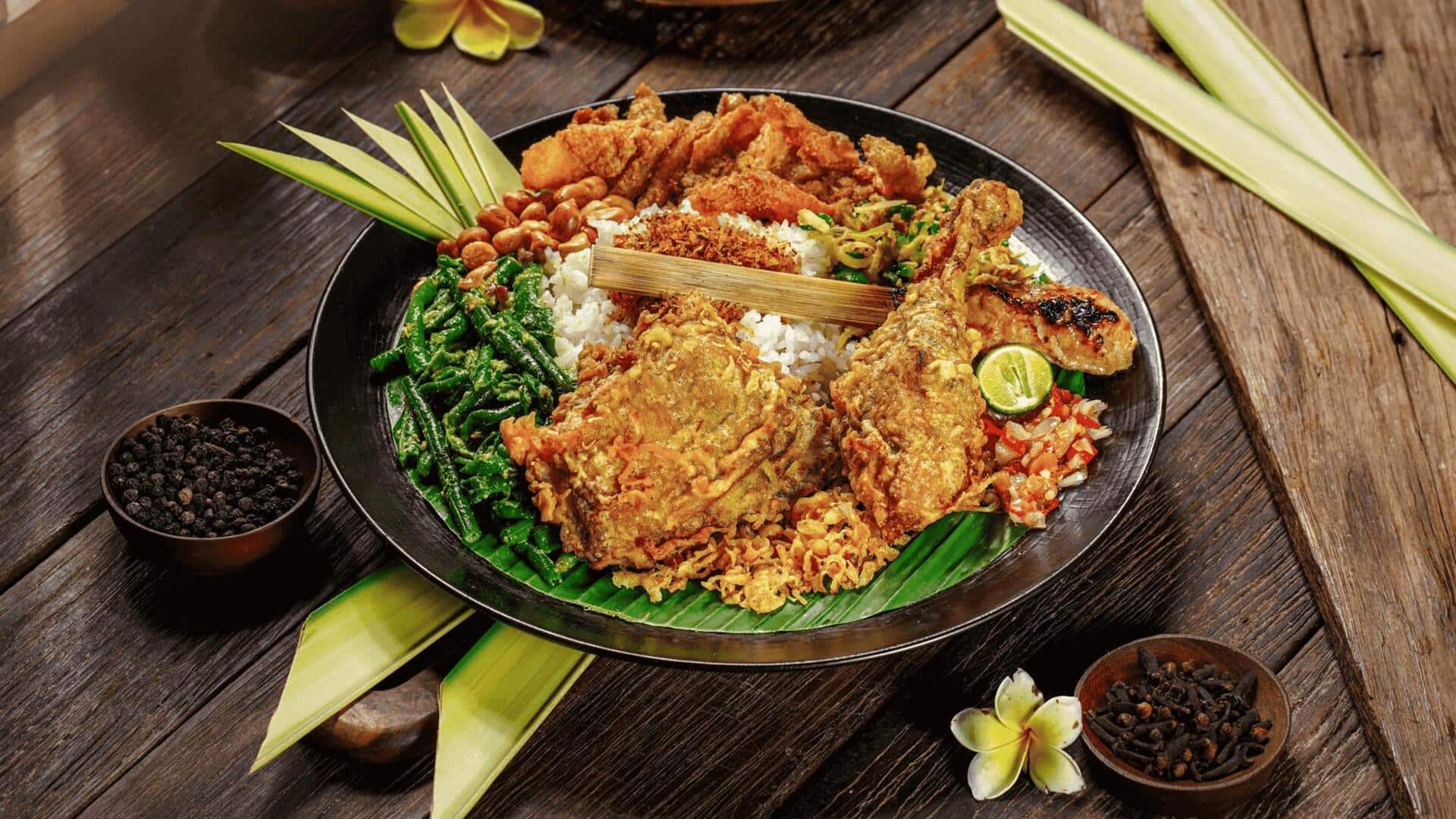 Mencicipi Hidangan Nasi Herbal yang Lezat di Indonesia