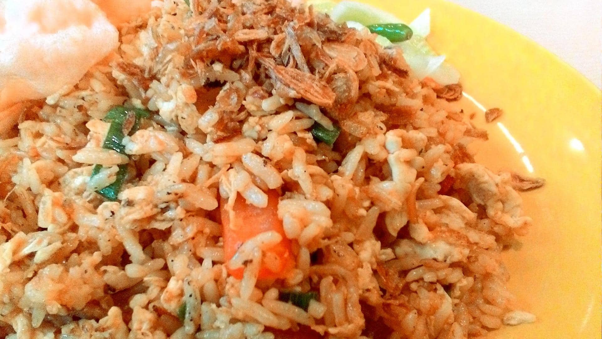 Nasi Goreng Sorgum Nanas: Tutorial memasak hidangan Indonesia yang lezat