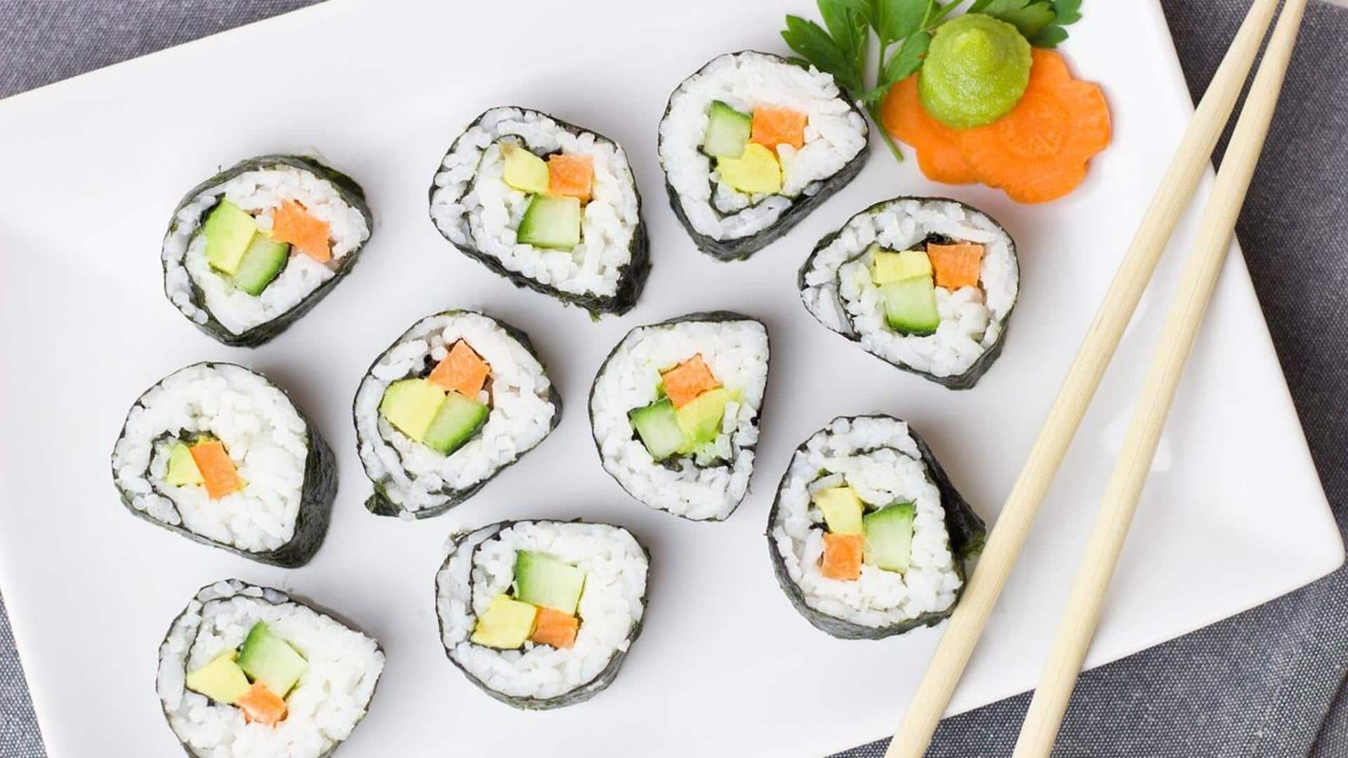 Seni sushi sayuran ikat untuk mengesankan tamu Seni sushi sayuran ikat untuk mengesankan tamu