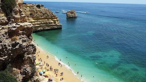 Menyusuri Pesisir Algarve di Portugal