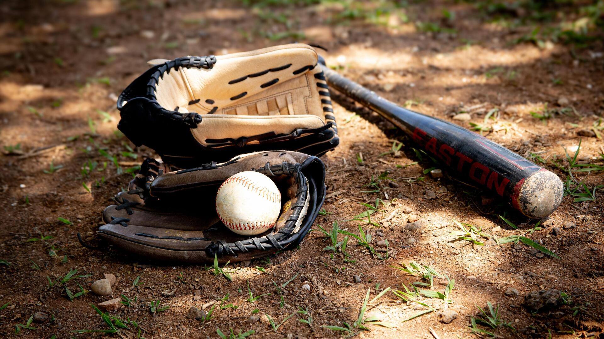 Evolusi sarung tangan baseball: Perubahan selama beberapa dekade