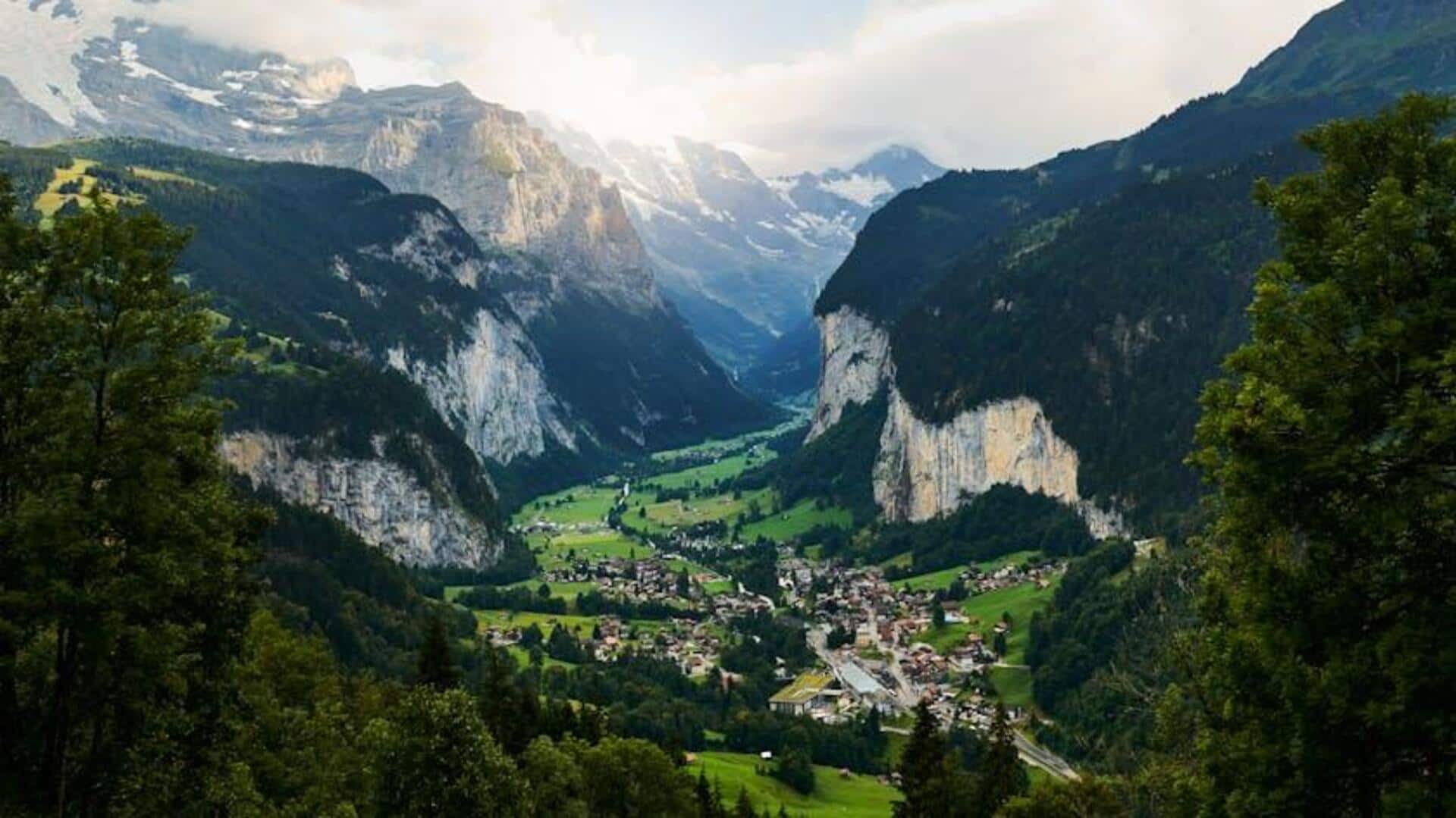 Menikmati Keindahan Lembah Lauterbrunnen di Swiss
