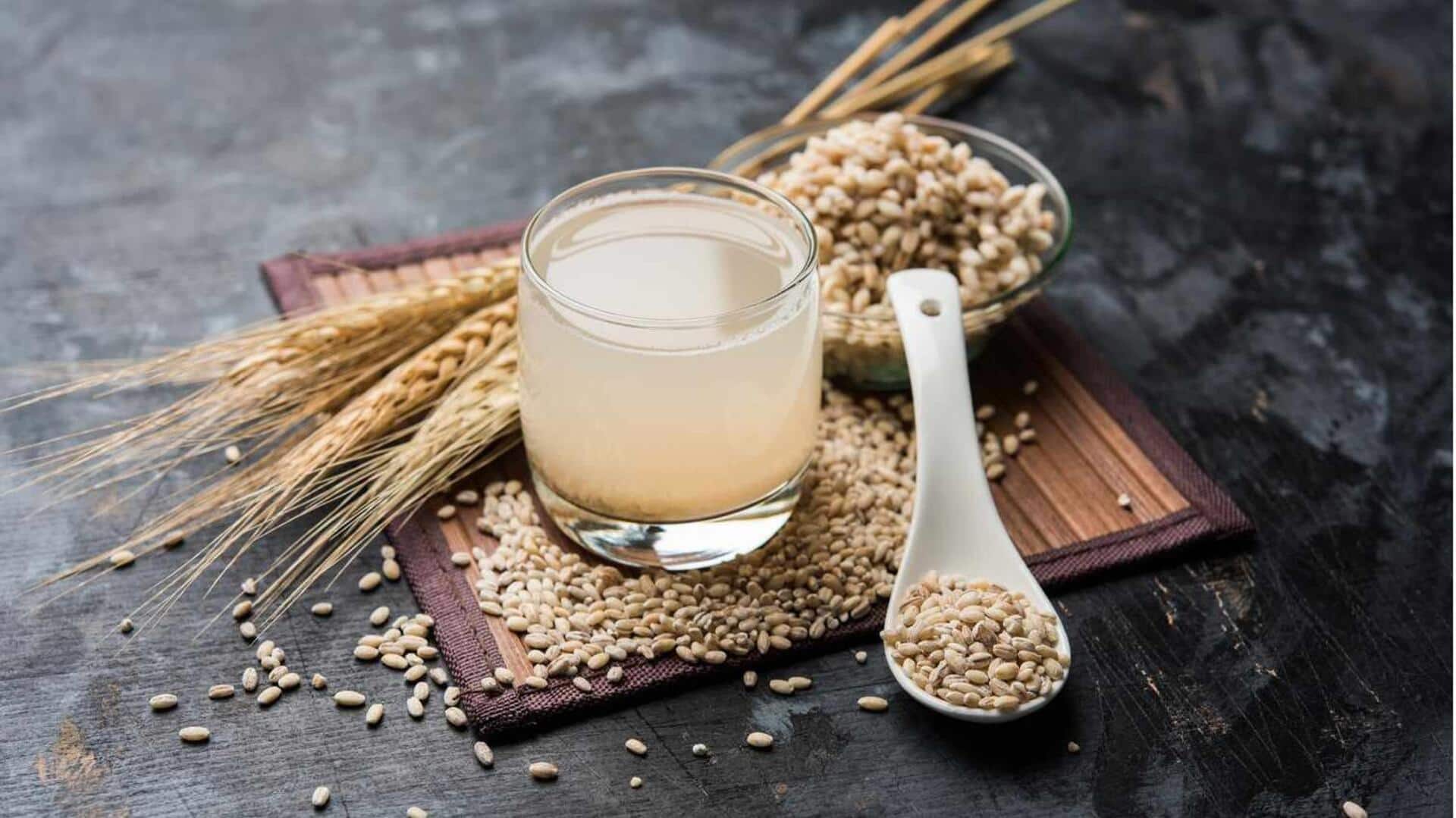 Mencicipi Minuman India Berbasis Biji Barley Panggang yang Lezat